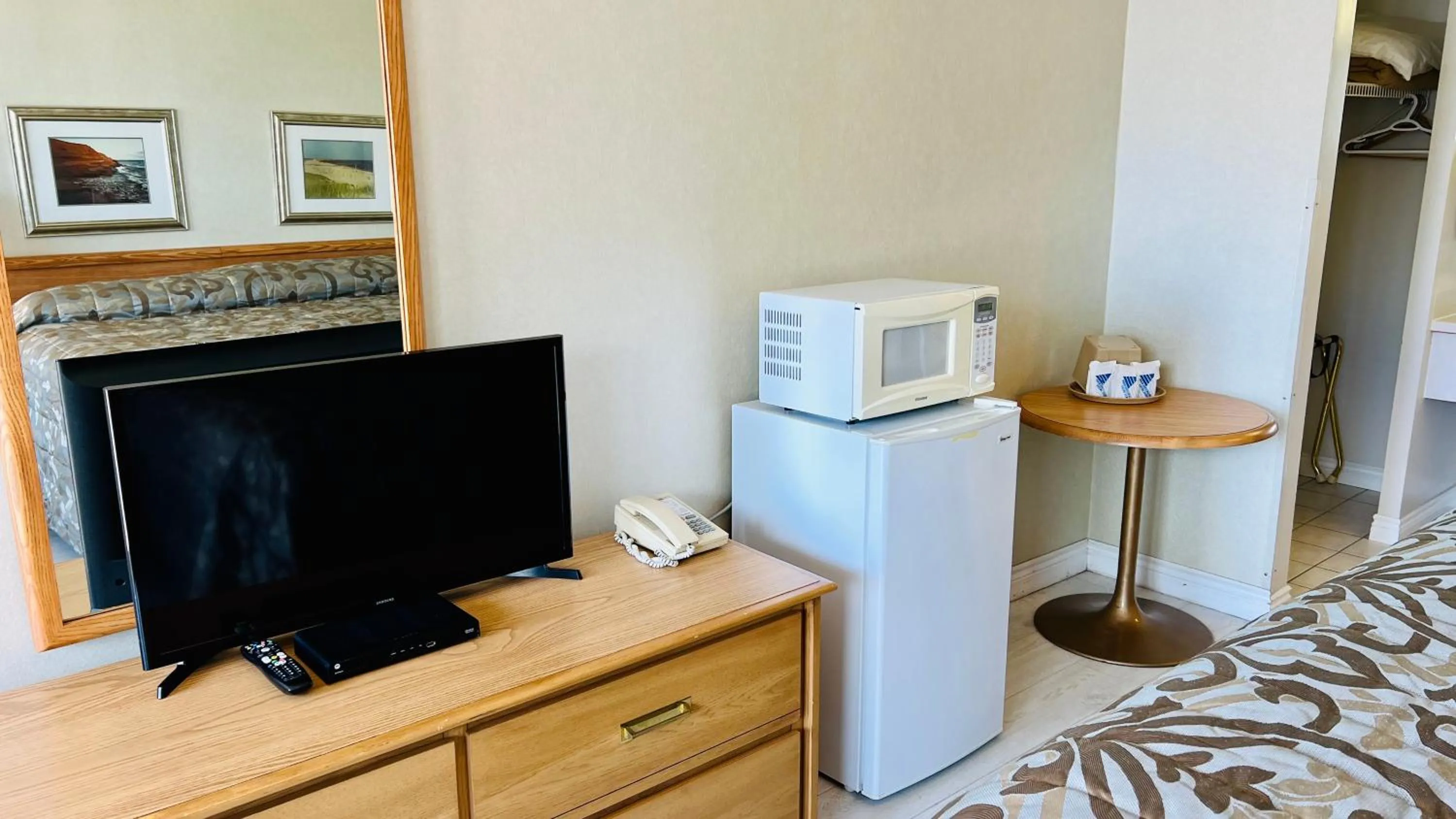 Anne Shirley Motel & Cottages