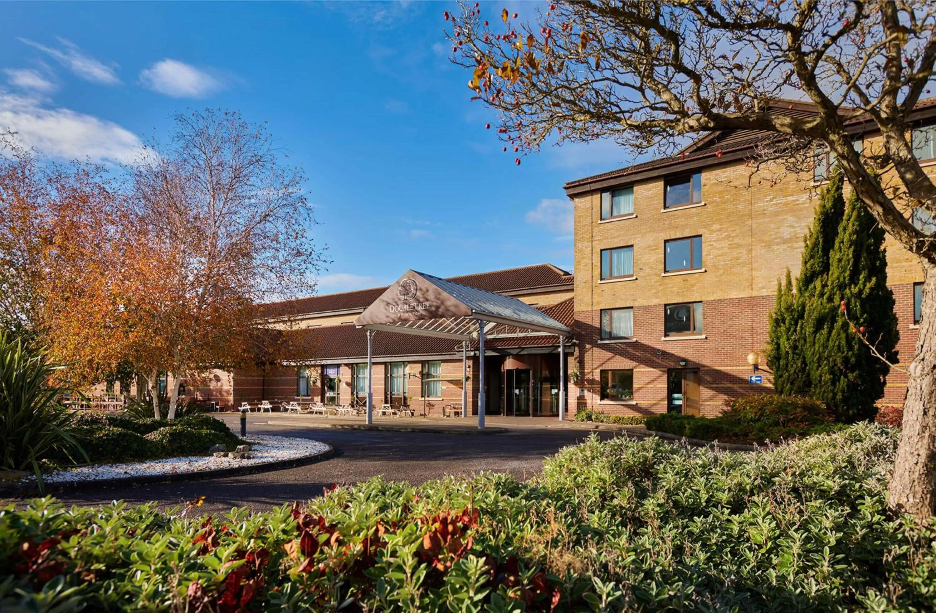 Property building in DoubleTree by Hilton Swindon Hotel