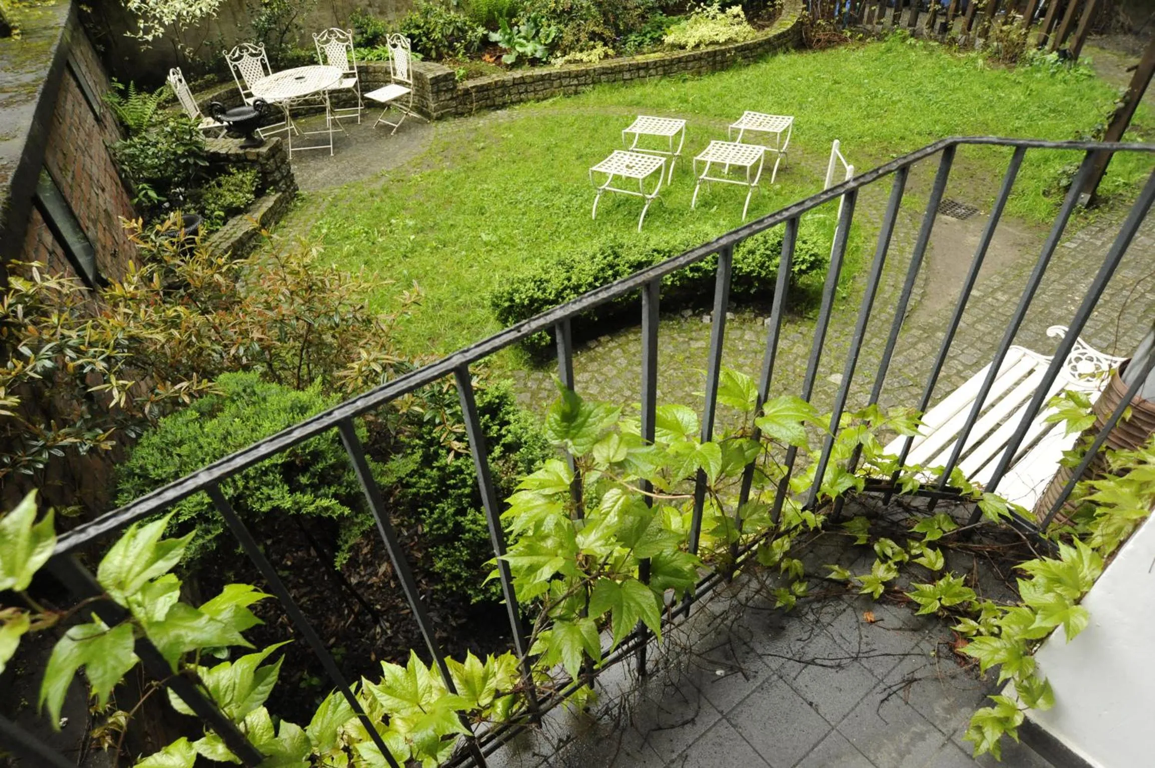 Garden in Hostel Deco