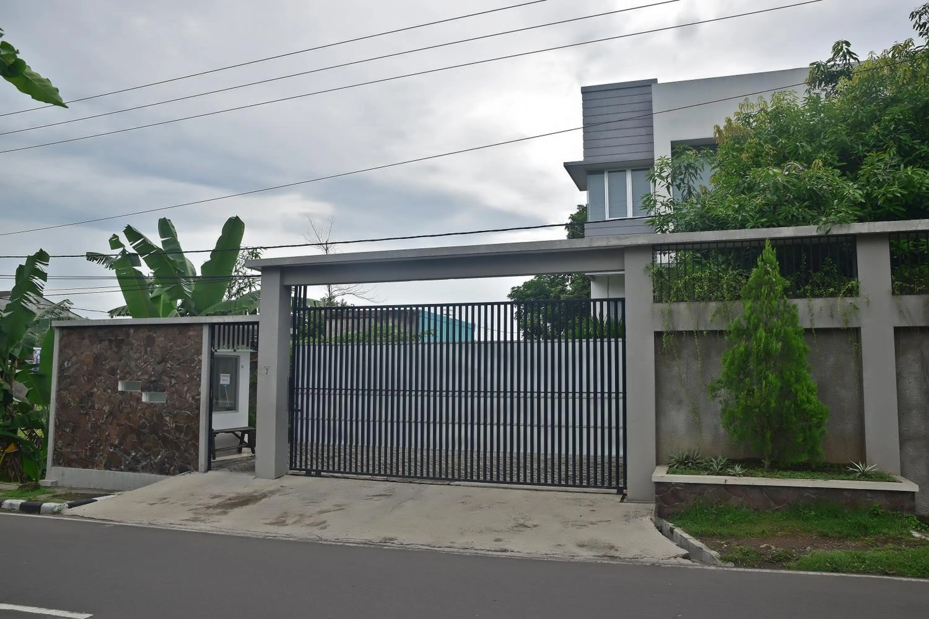 Property building in Footprints Xperience