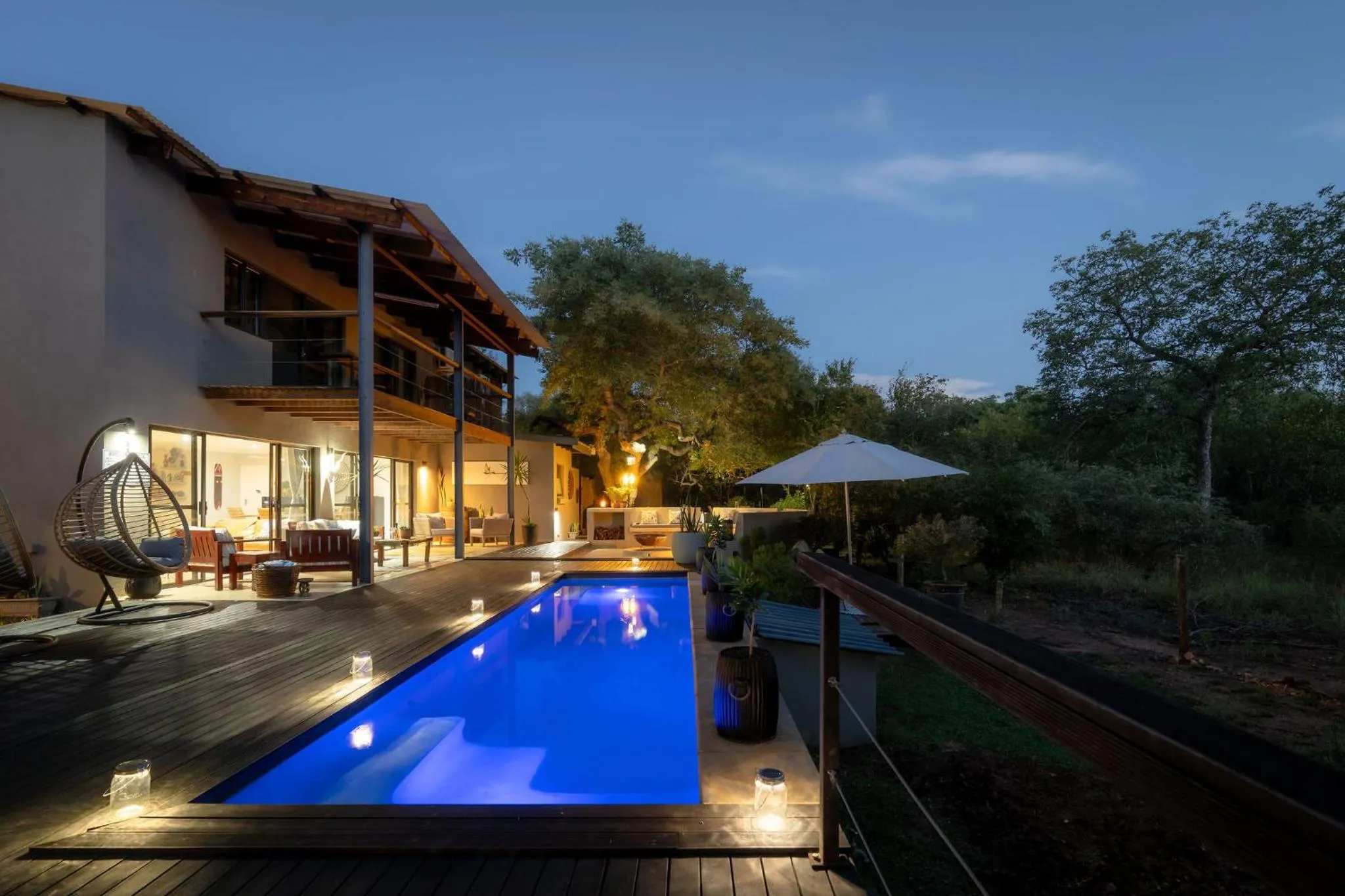Swimming pool in Rafiki Bush Lodge