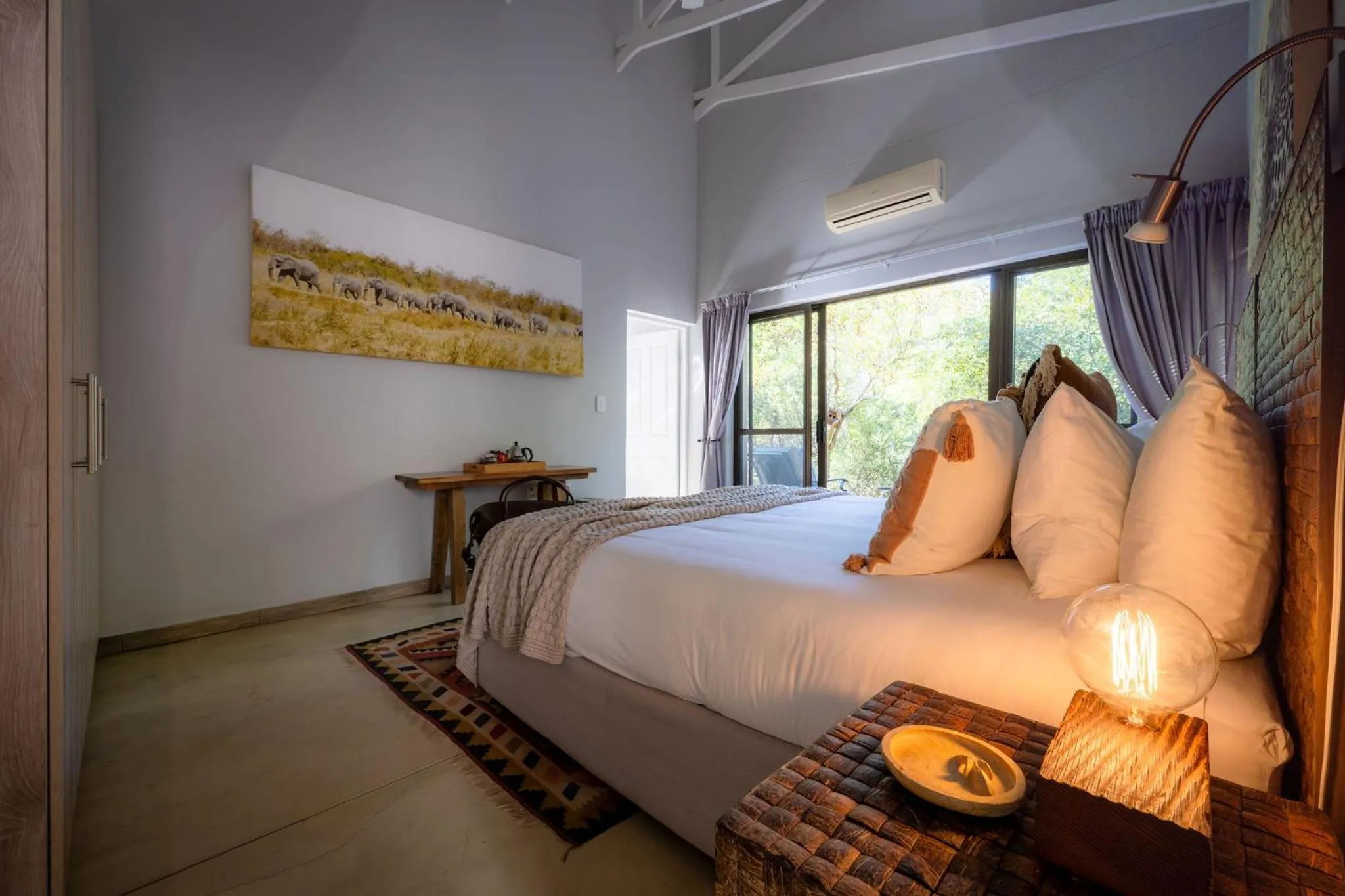 Bed in Rafiki Bush Lodge