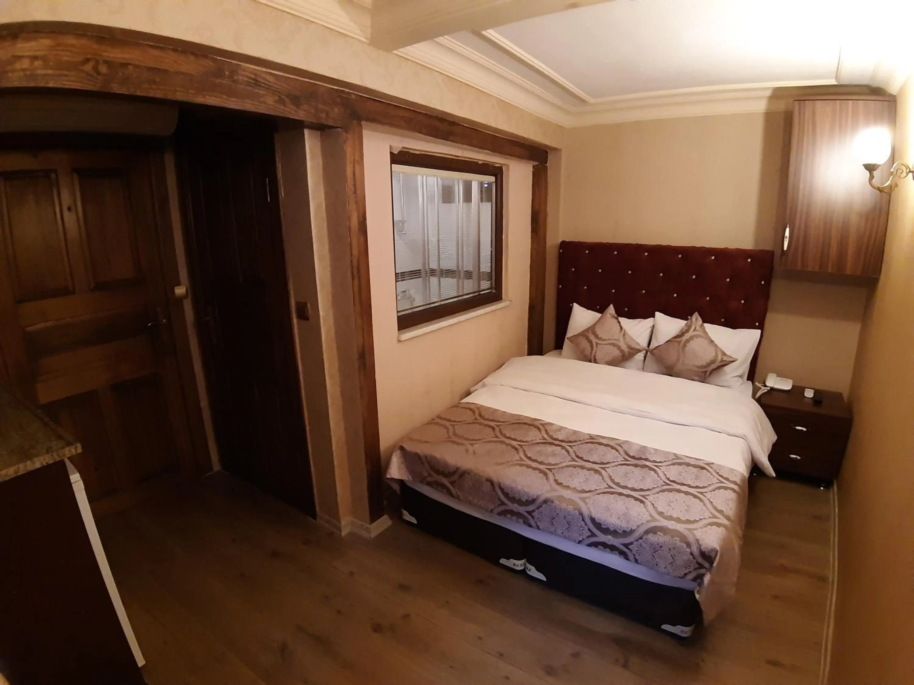 Bedroom, Bed in Royal Suites Sultanahmet