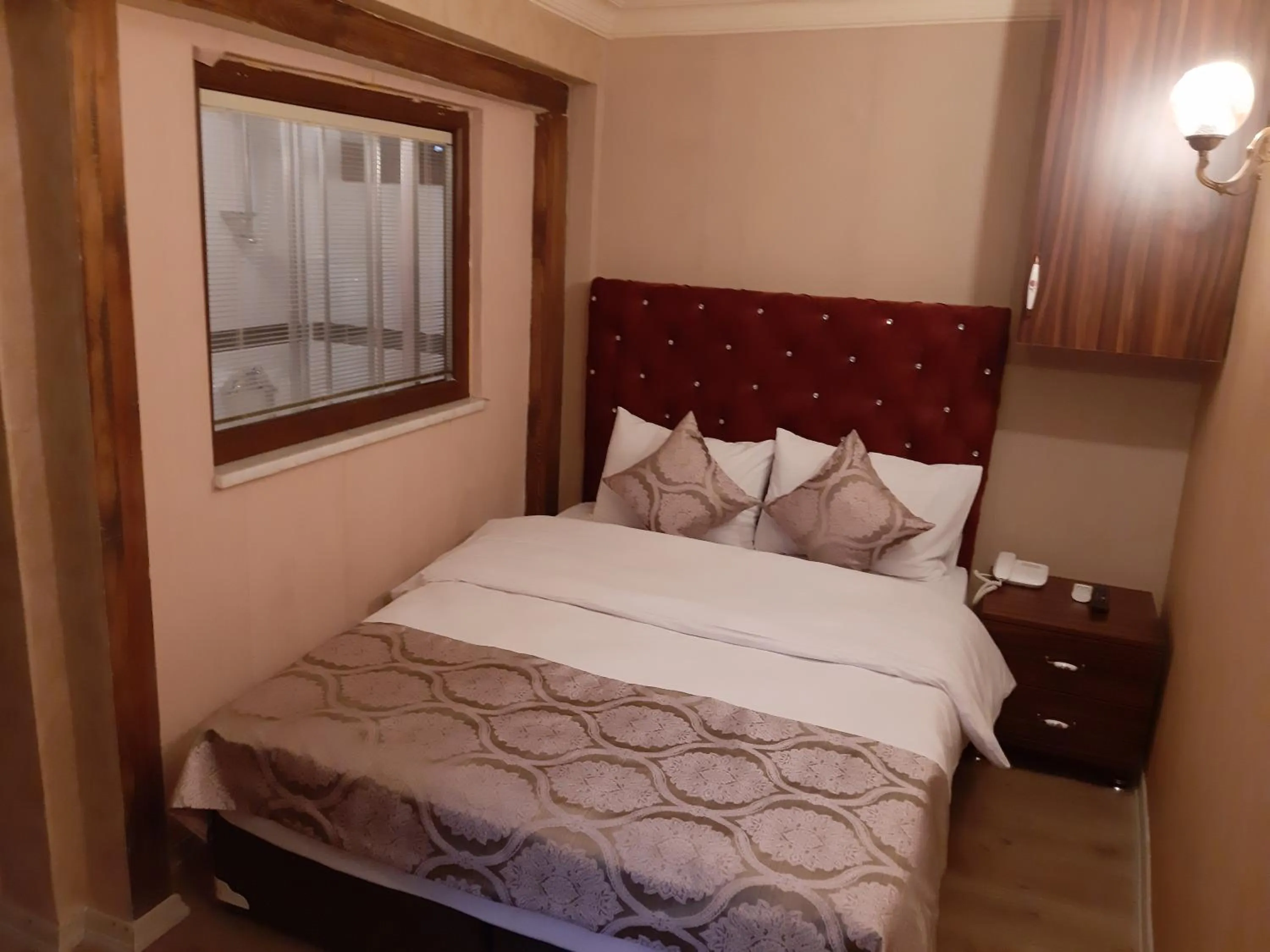 Photo of the whole room, Bed in Royal Suites Sultanahmet