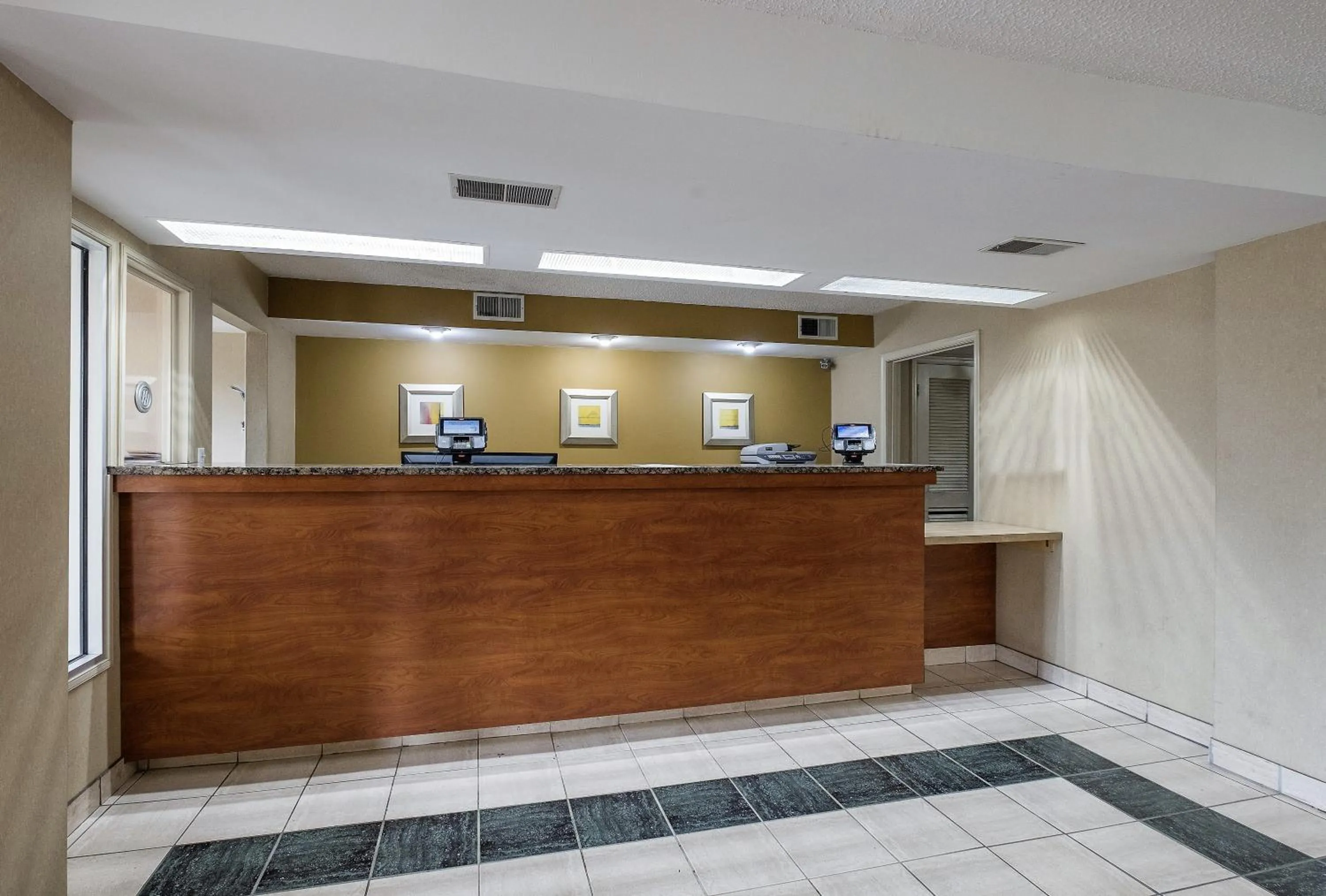 Lobby or reception in Red Roof Inn Hagerstown - Williamsport, MD