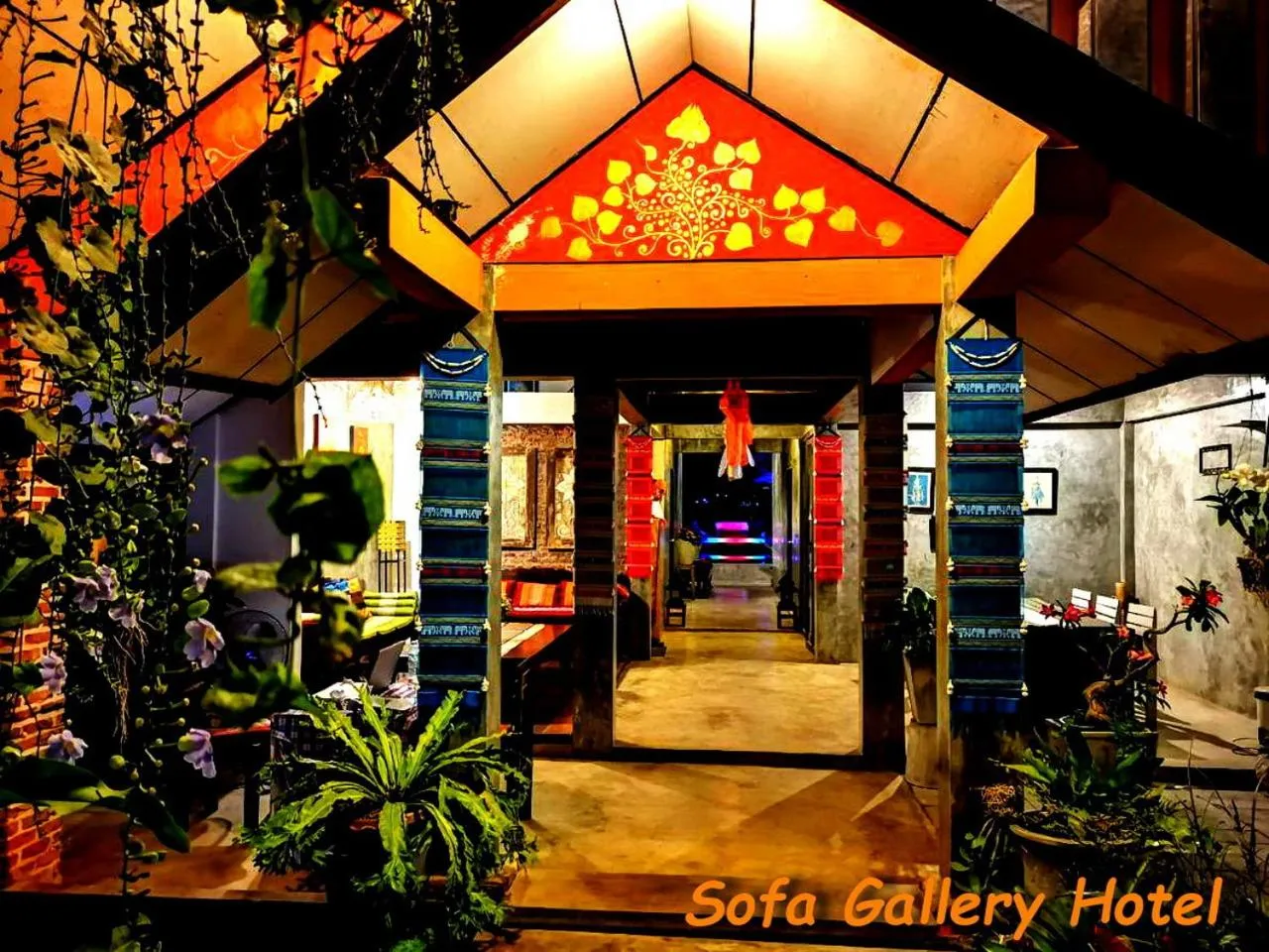 Facade/entrance in Sofa Gallery Hotel
