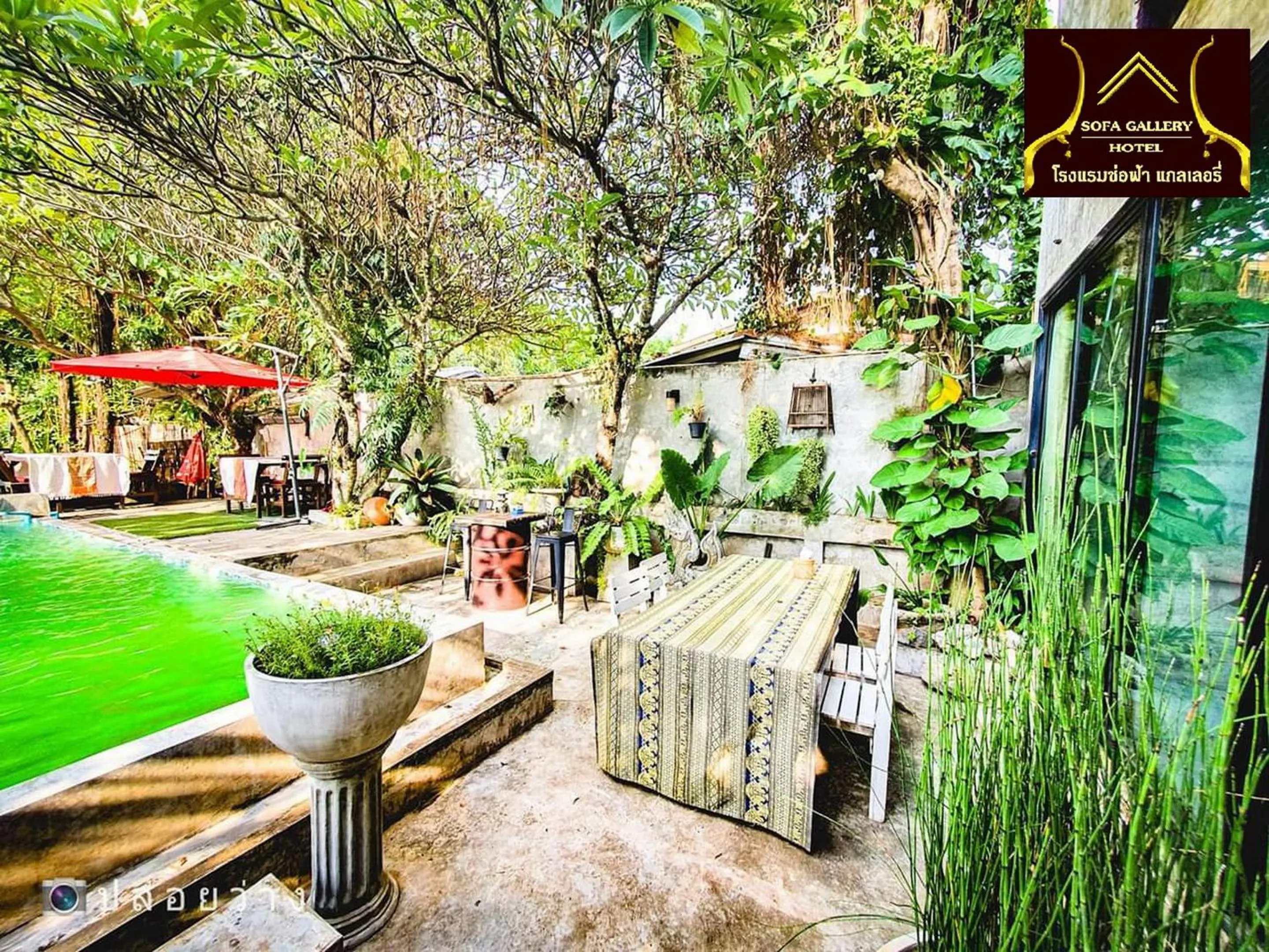 Seating area in Sofa Gallery Hotel