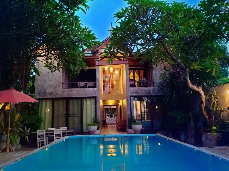 Property building in Sofa Gallery Hotel