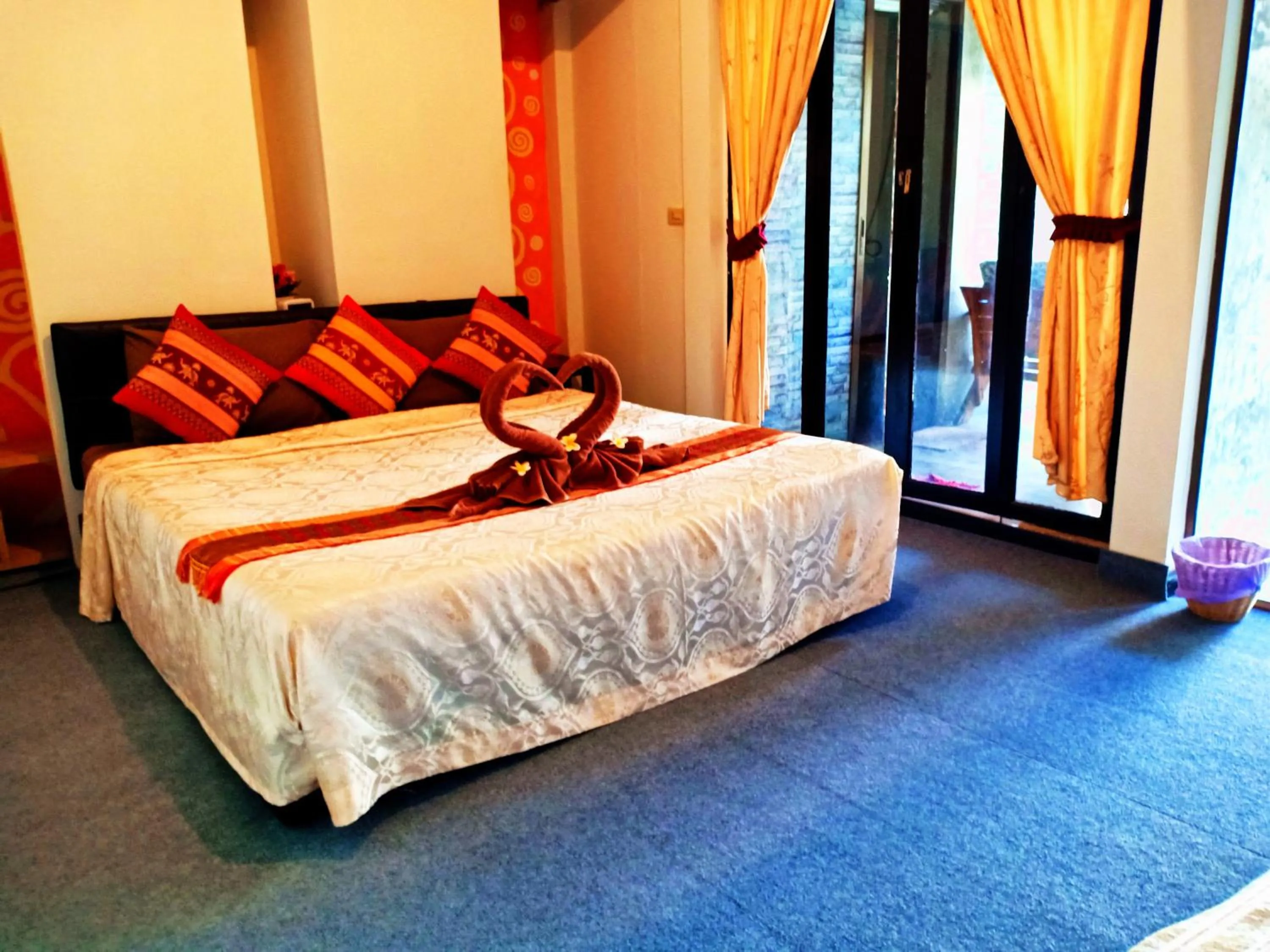 Bedroom, Bed in Sofa Gallery Hotel