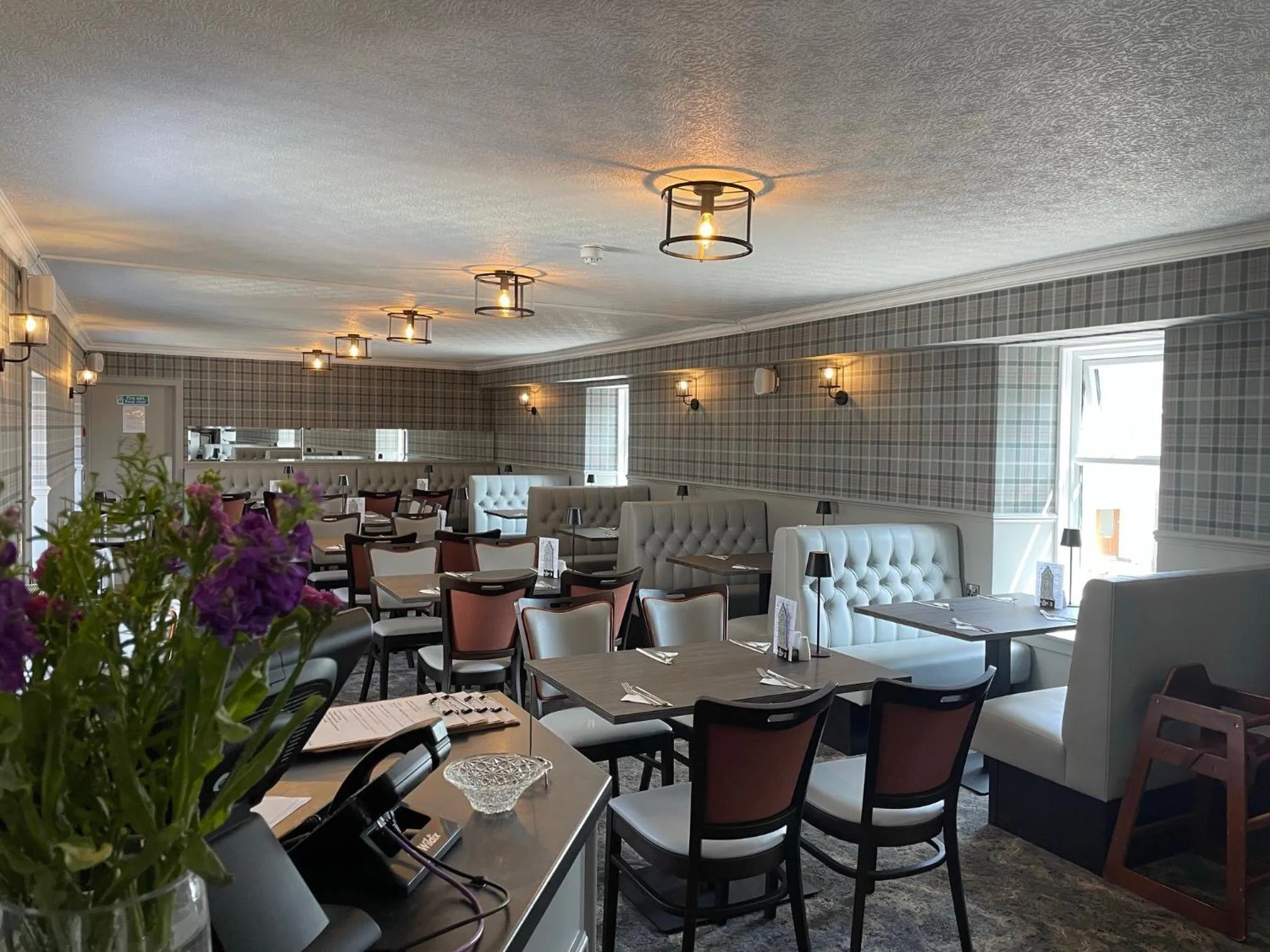 Restaurant/places to eat in The Famous Star Hotel Moffat