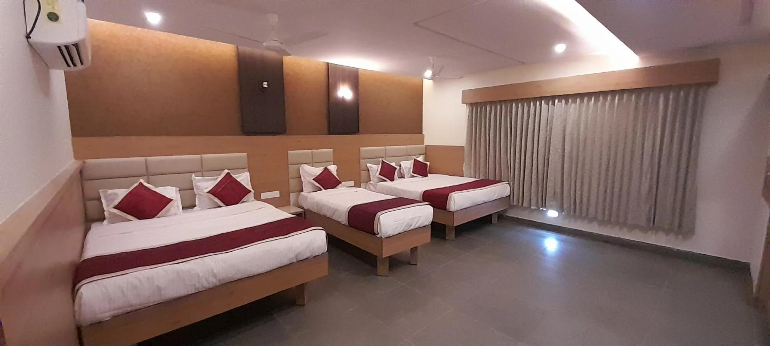 Bed in Hotel Golden Sand