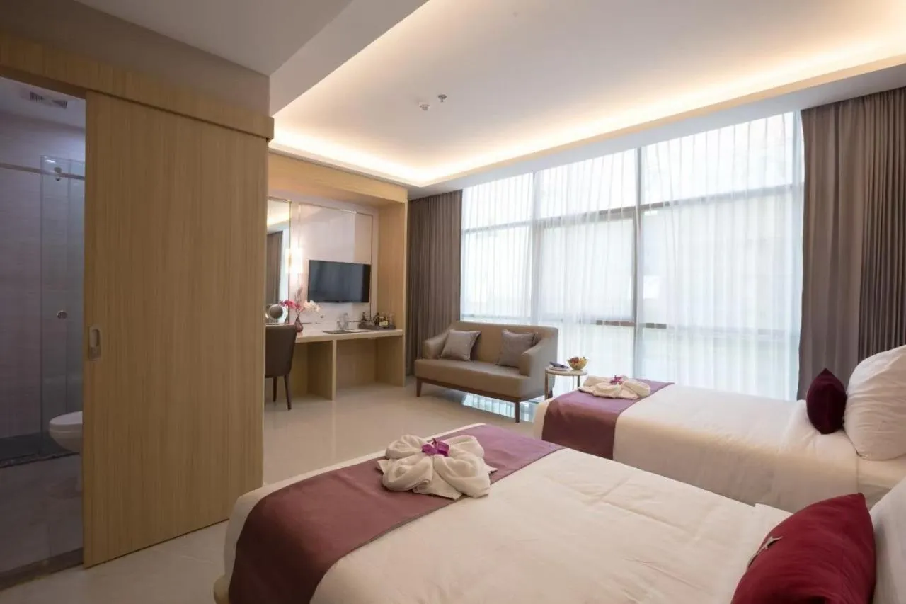 Elegant Airport Hotel