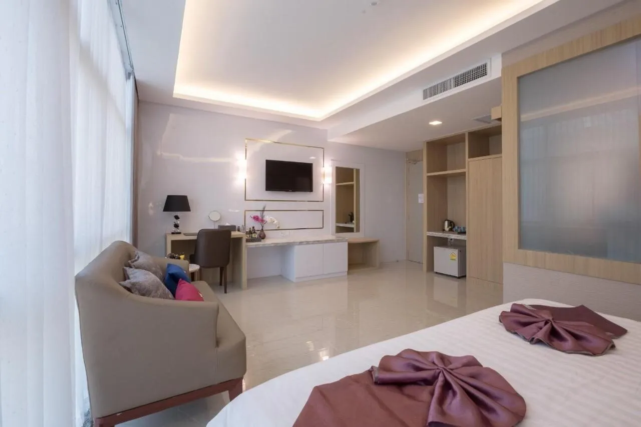 Elegant Airport Hotel