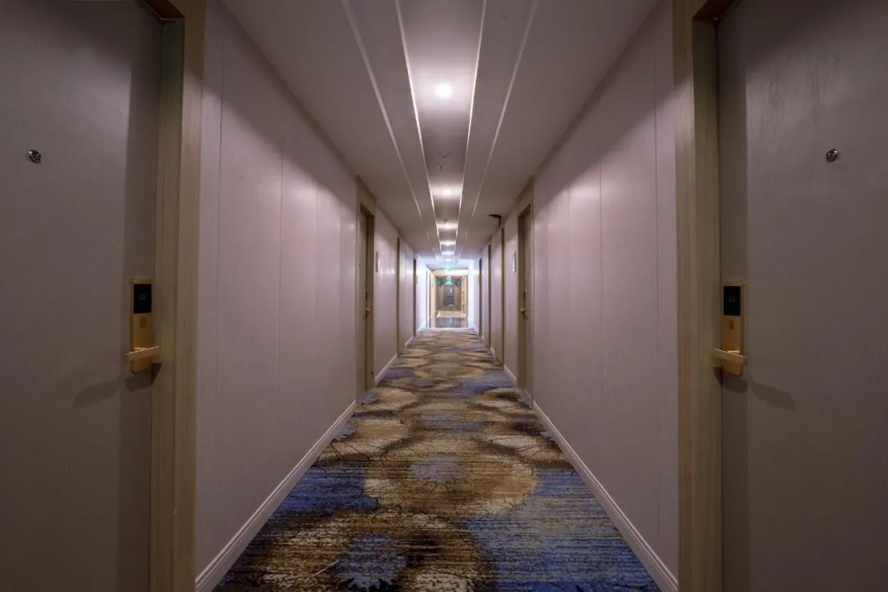 Elegant Airport Hotel