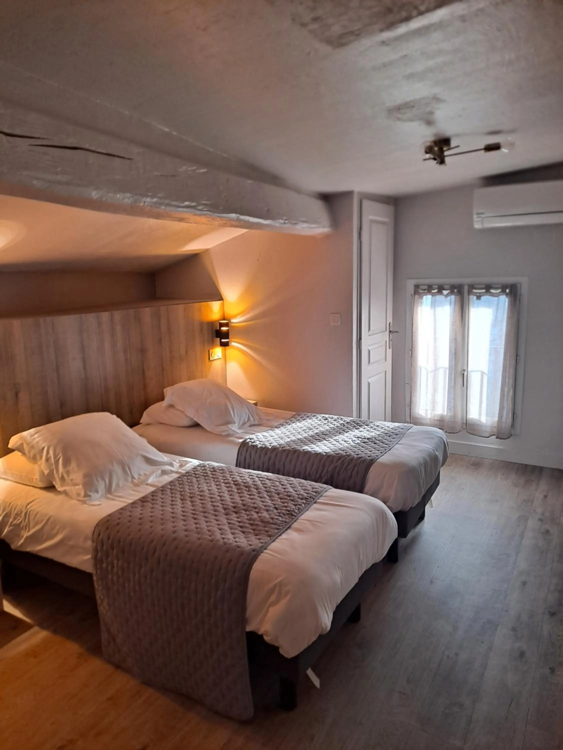 Bed in Hôtel Du Viaduc