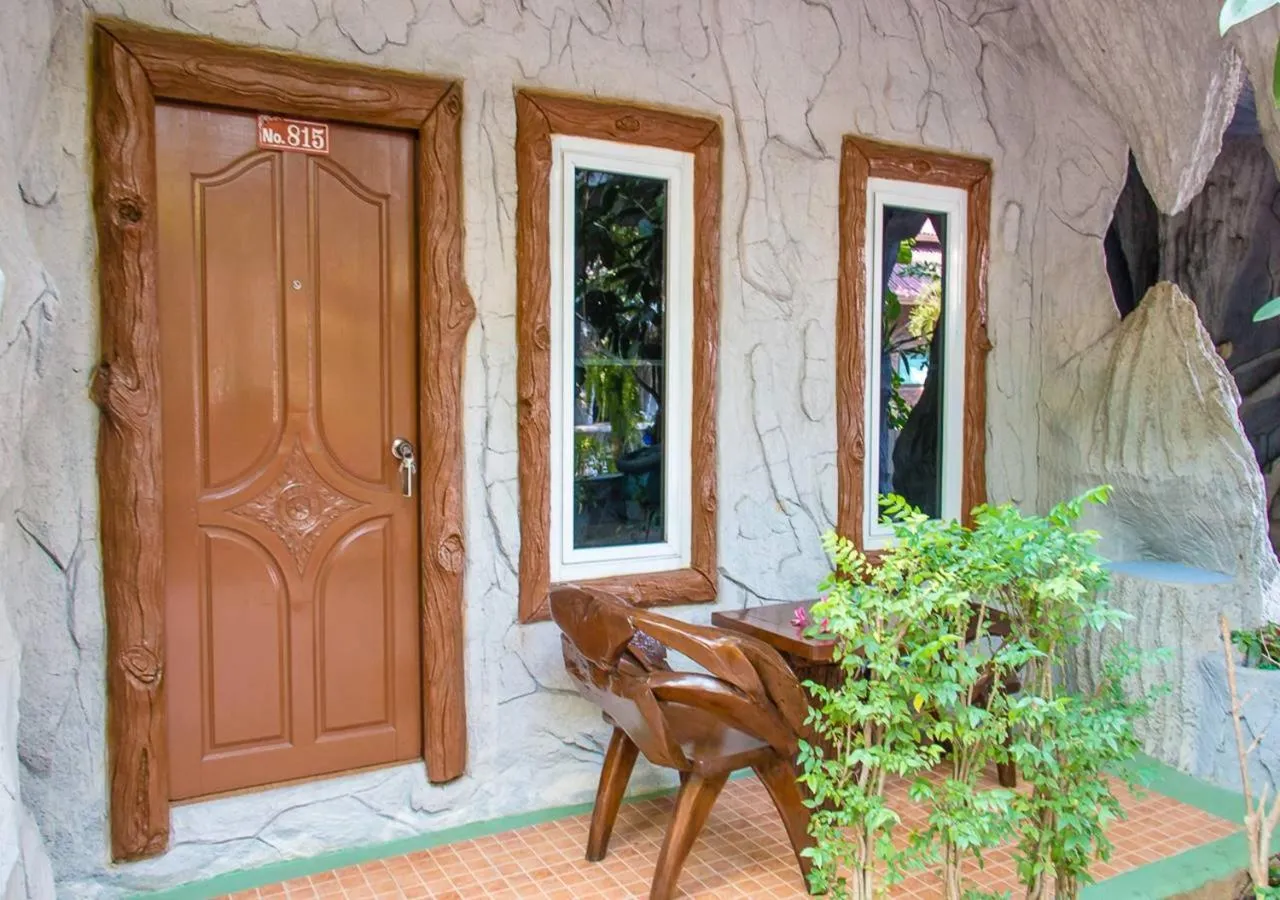 Seating area in Suwanna Riverside