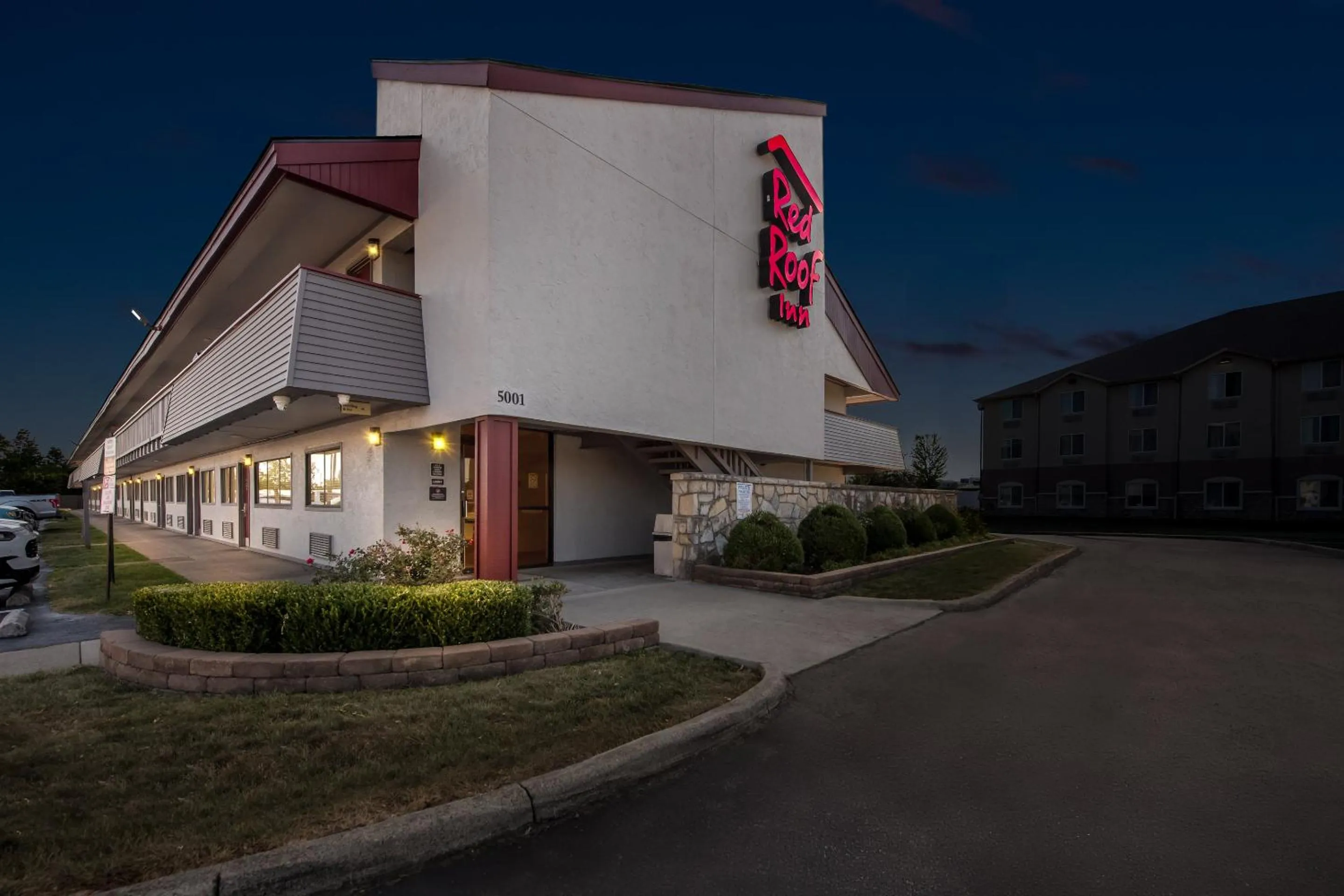 Facade/entrance in Red Roof Inn Columbus West - Hilliard