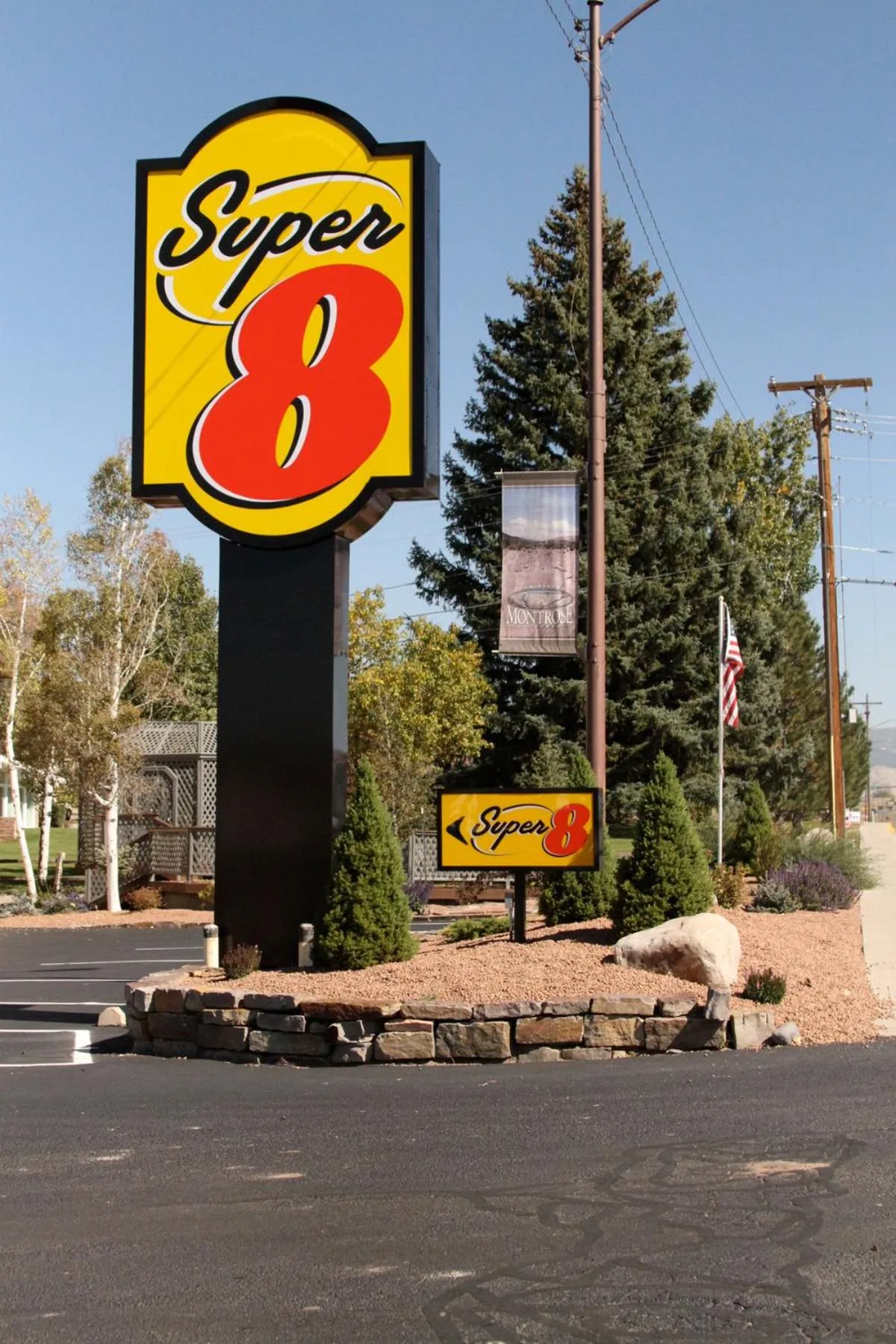 Property building in Super 8 by Wyndham Montrose