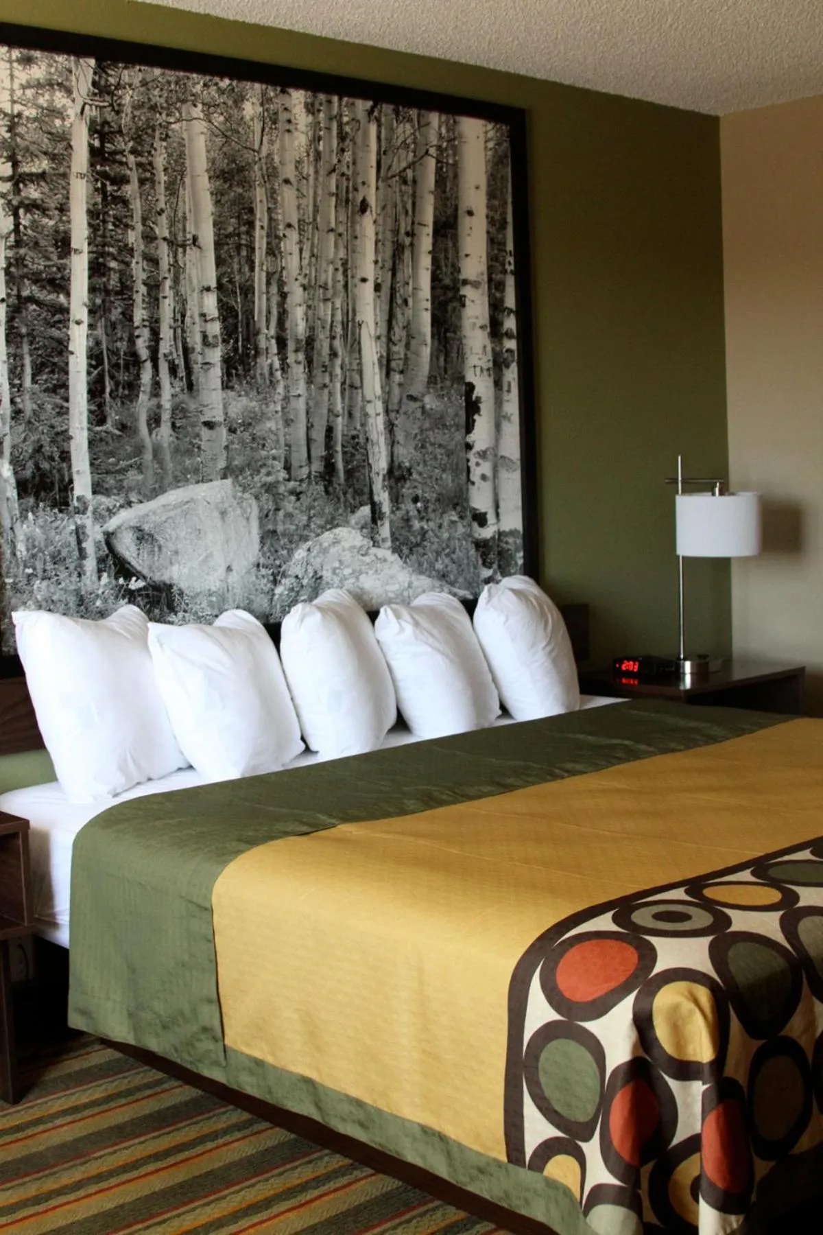 Bedroom, Bed in Super 8 by Wyndham Montrose