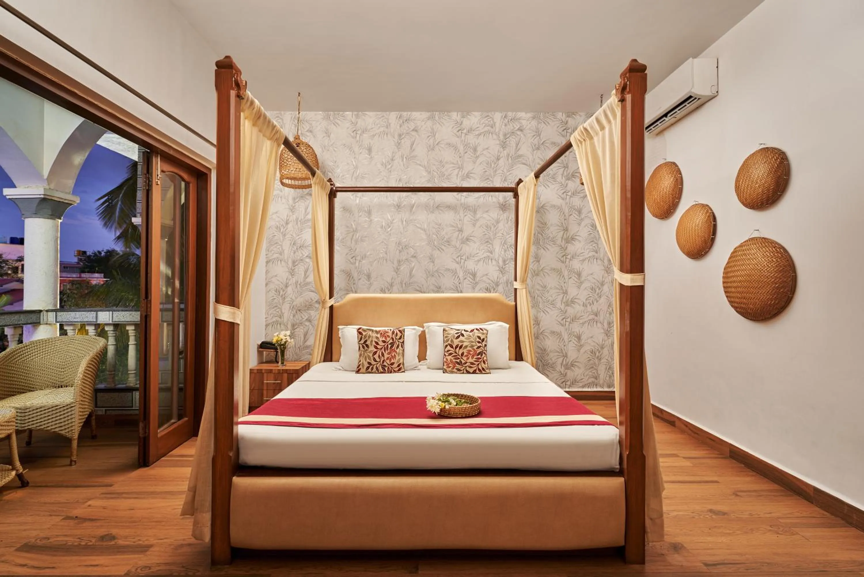 Bedroom, Bed in Larios Beach Holidays