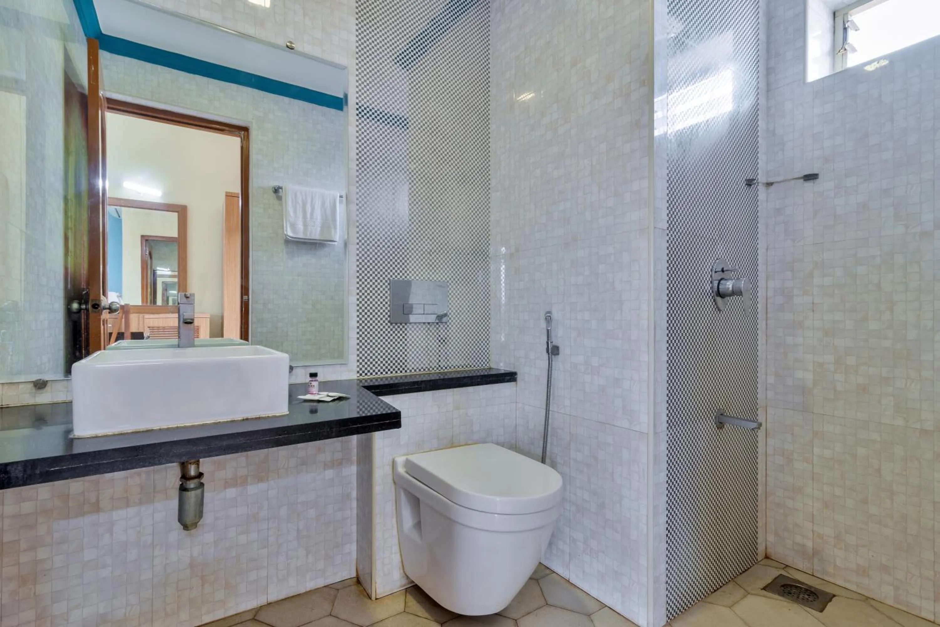 Shower in Larios Beach Holidays