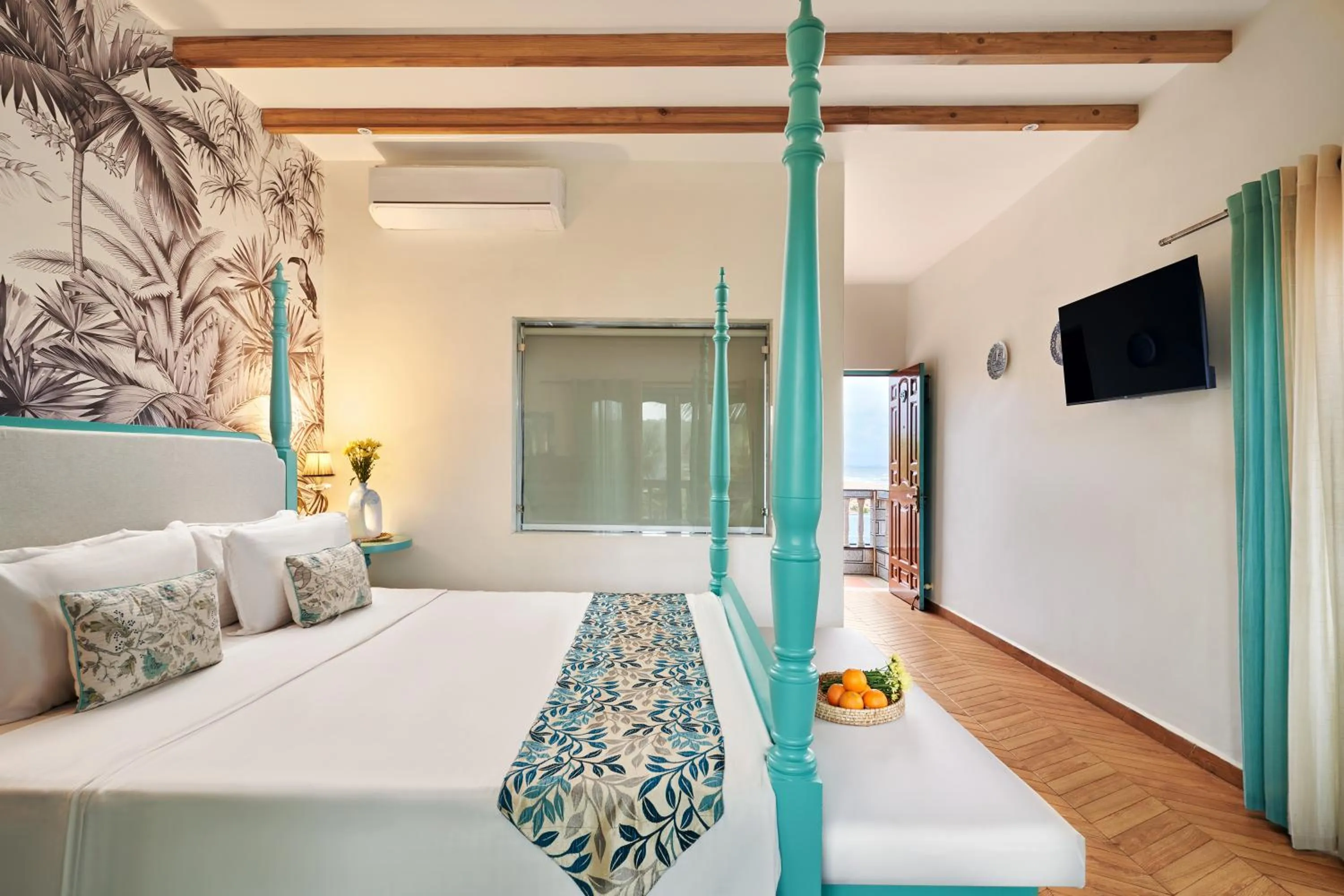 Beach, Bed in Larios Beach Holidays