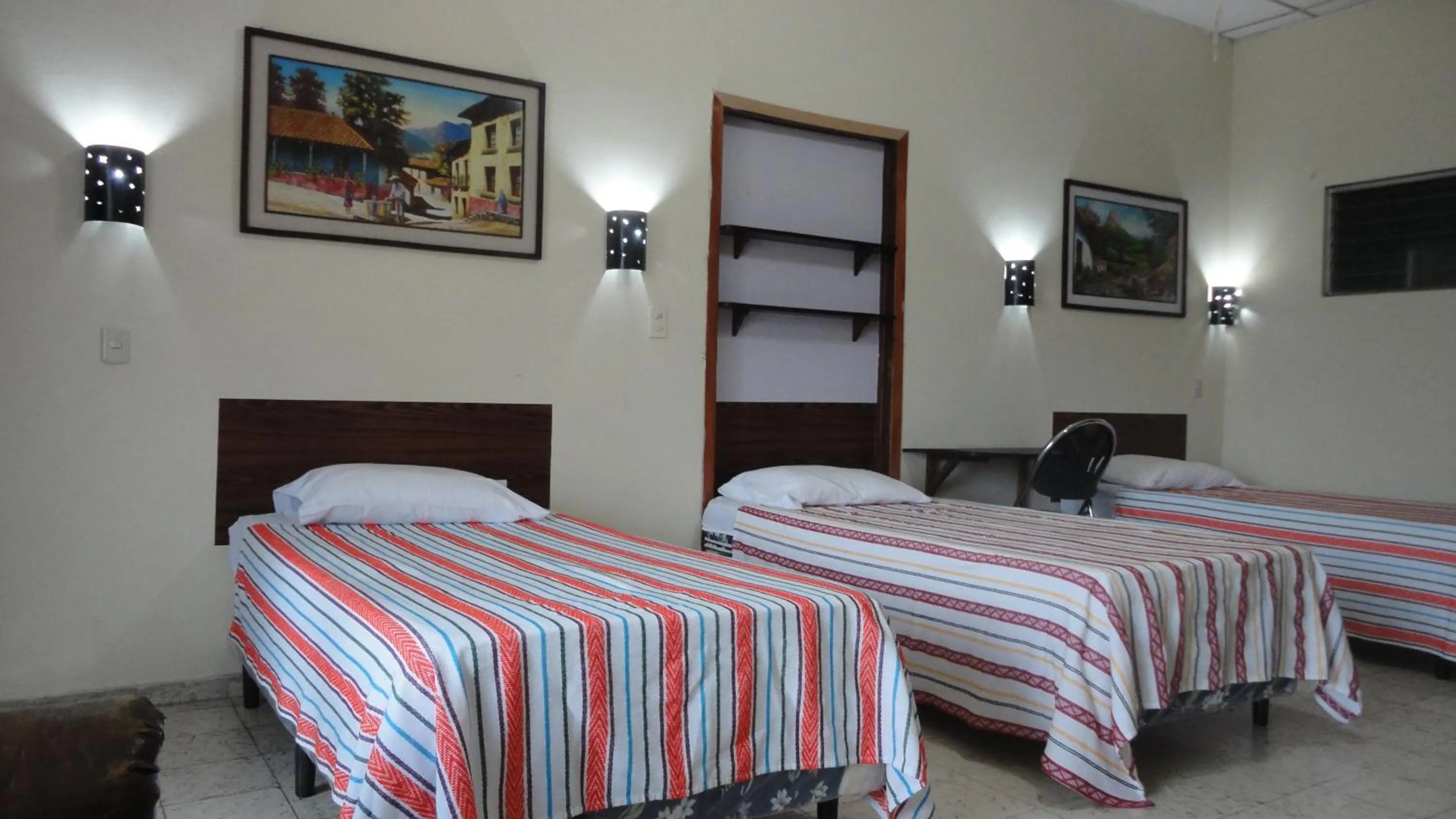 Family Room in Hostal Doña Marta