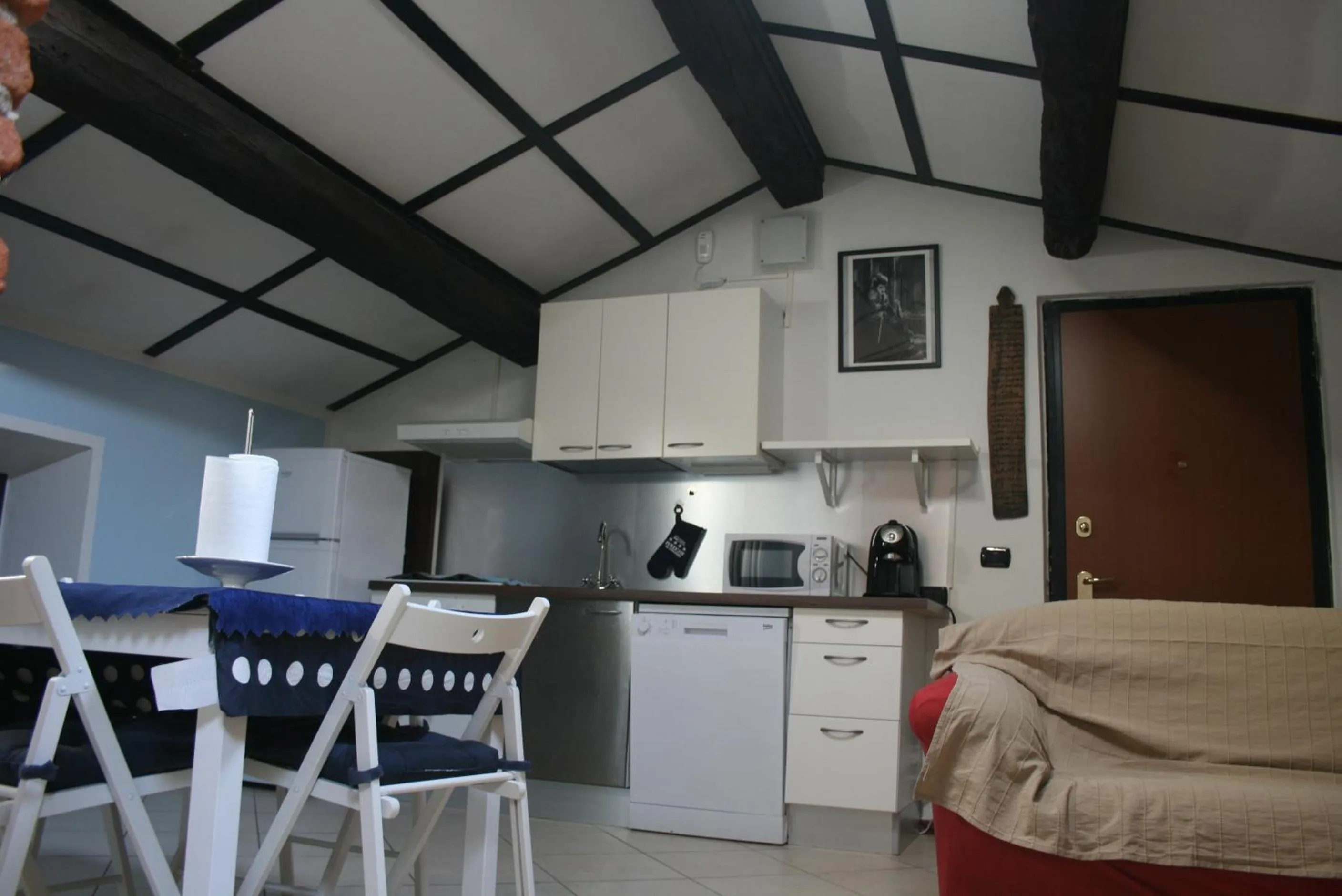 Kitchen or kitchenette in Appartamenti Old Farm