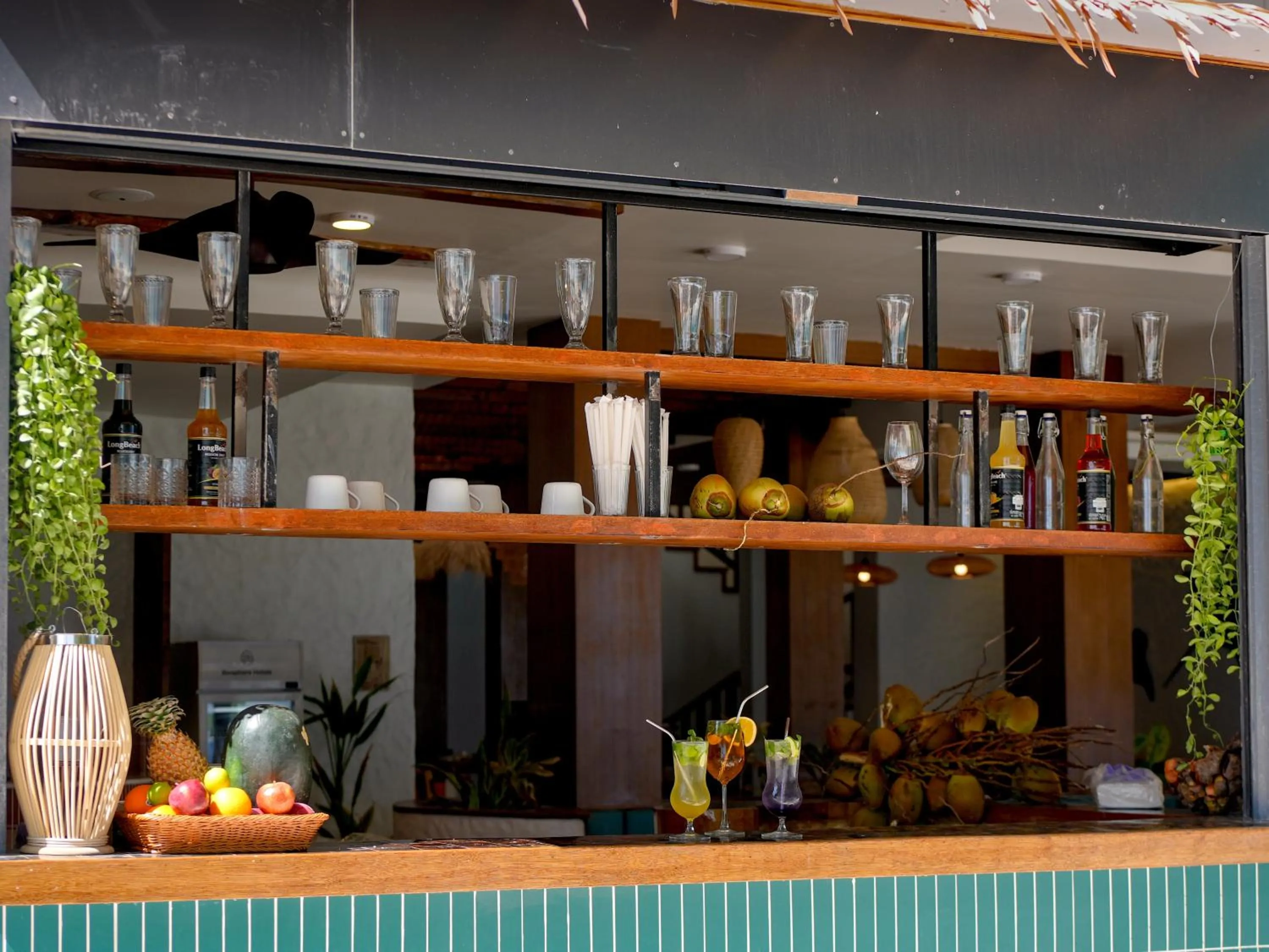 Coffee/tea facilities in Thundi by Biosphere