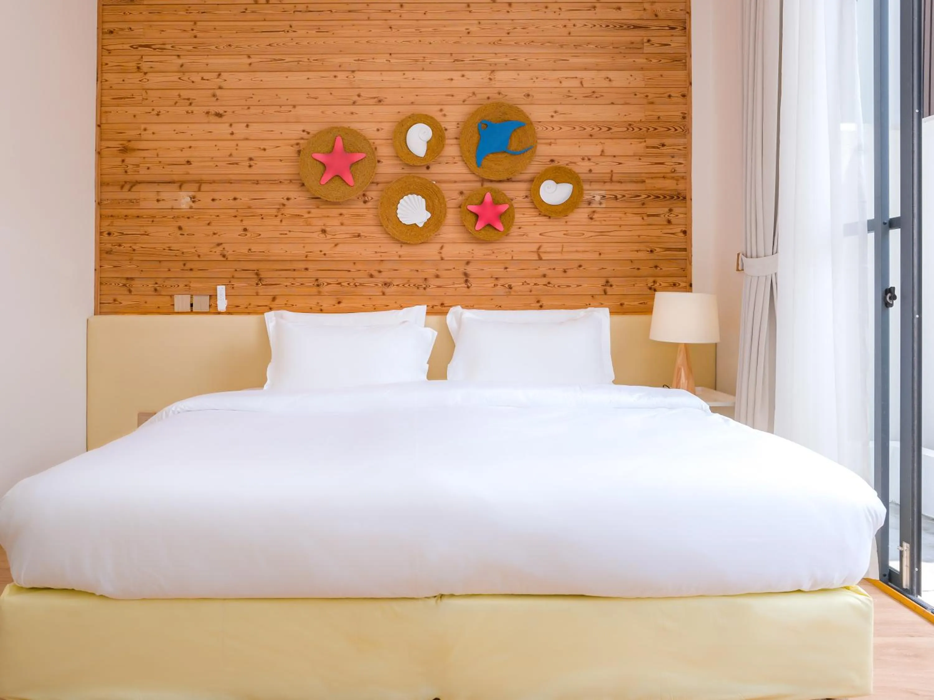 Bed in Thundi by Biosphere