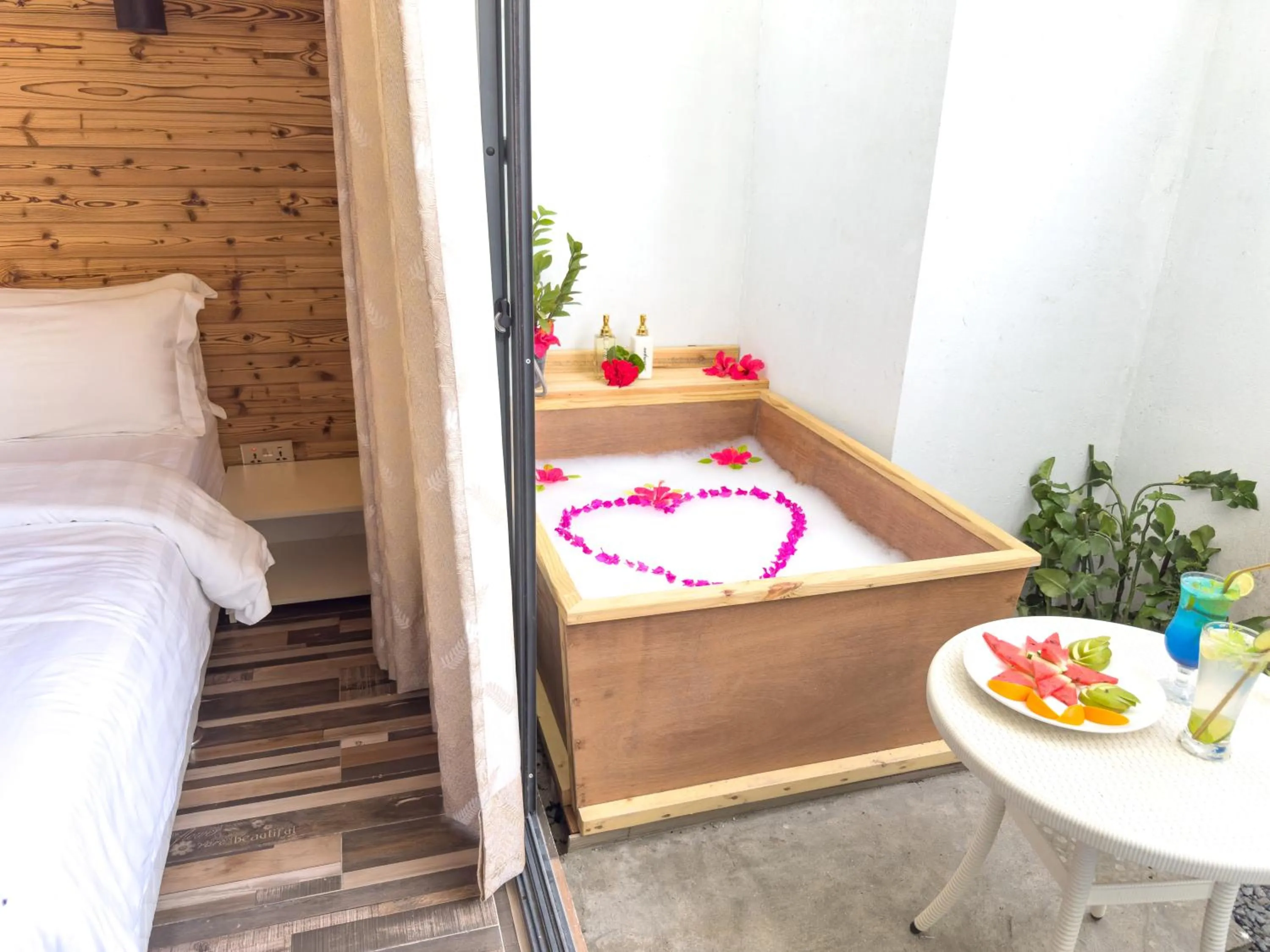 Bedroom, Bed in Thundi Village & Spa