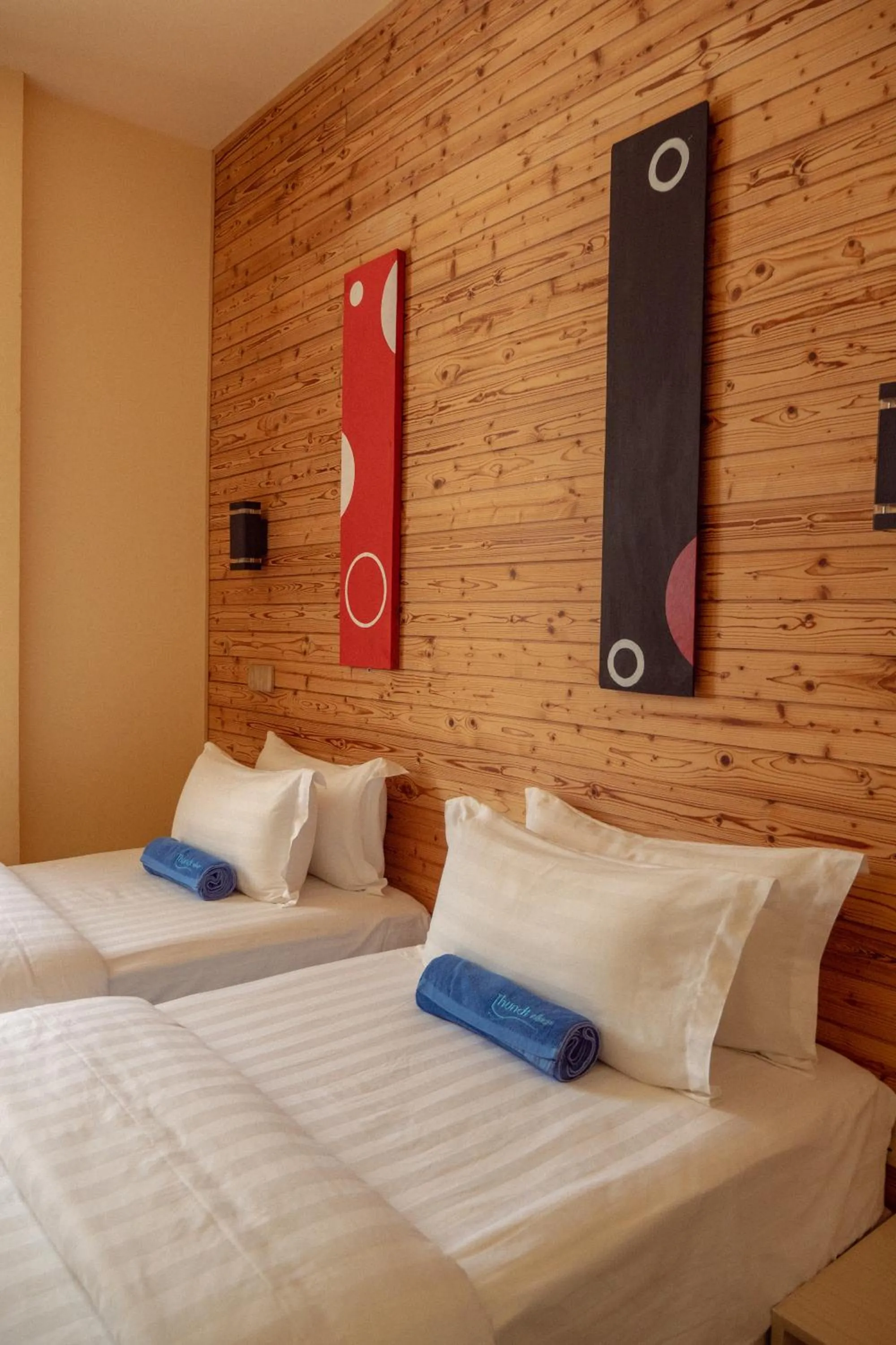 Bed in Thundi Village & Spa