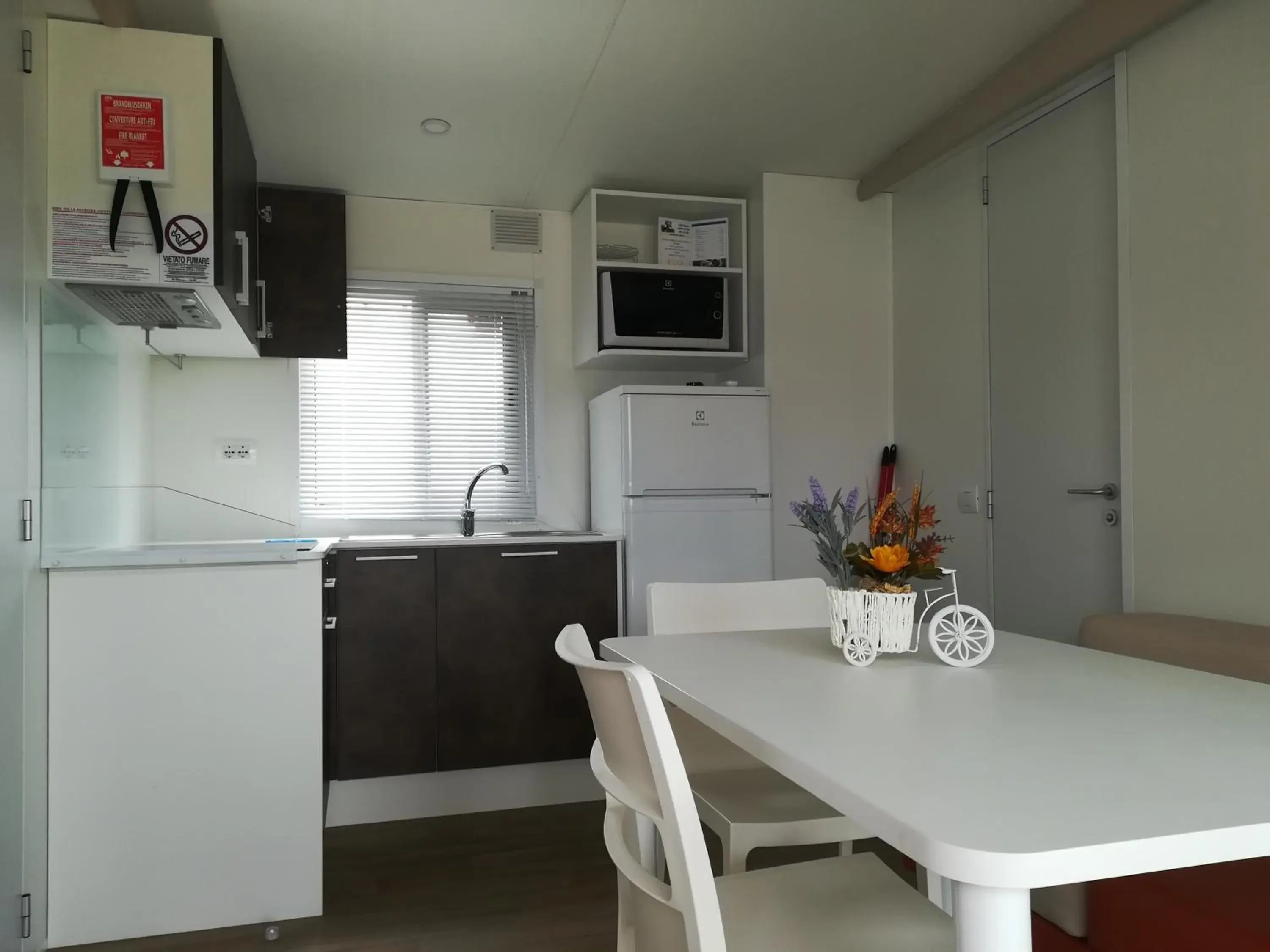 Mobile Home (4 Adults) in Camping Verona Village Mobile Home (4 Adults) in Camping Verona Village