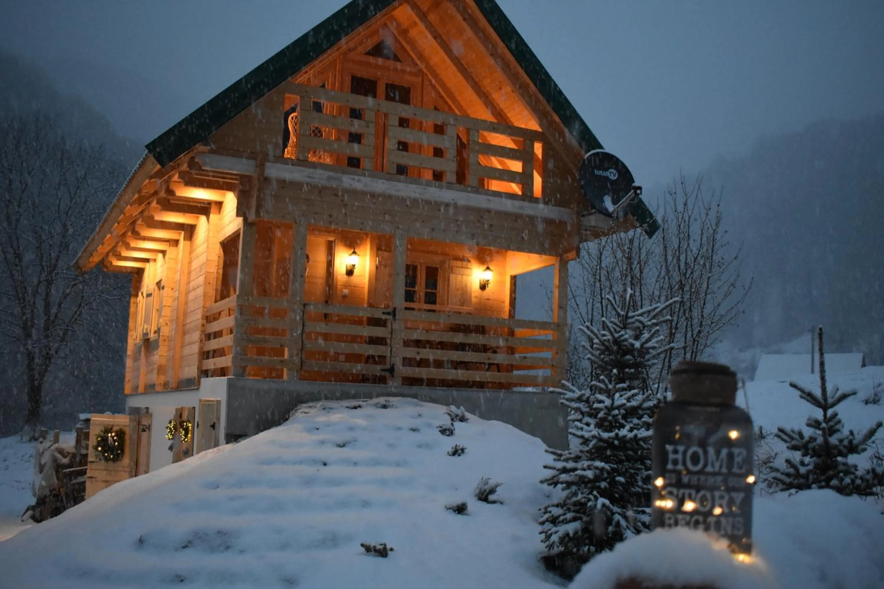 Property building in Mountain Lodge Mont Peace