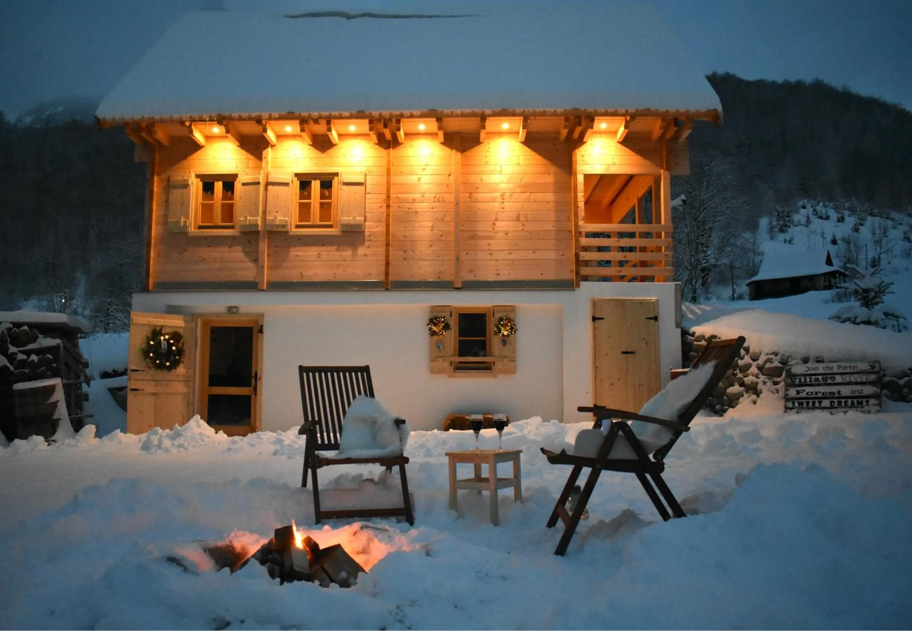 Property building in Mountain Lodge Mont Peace