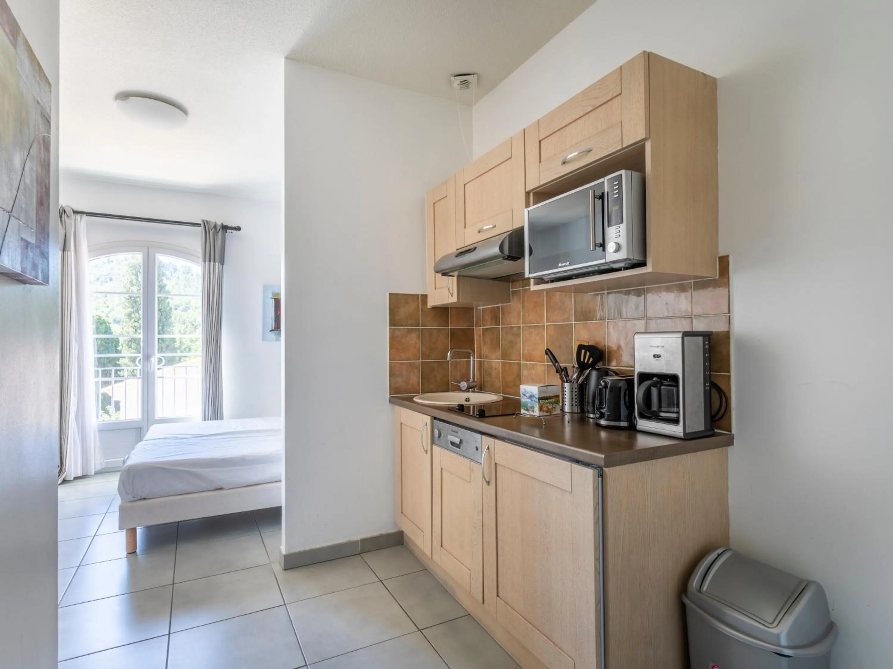 kitchen in Vacancéole – Le Domaine de Camiole