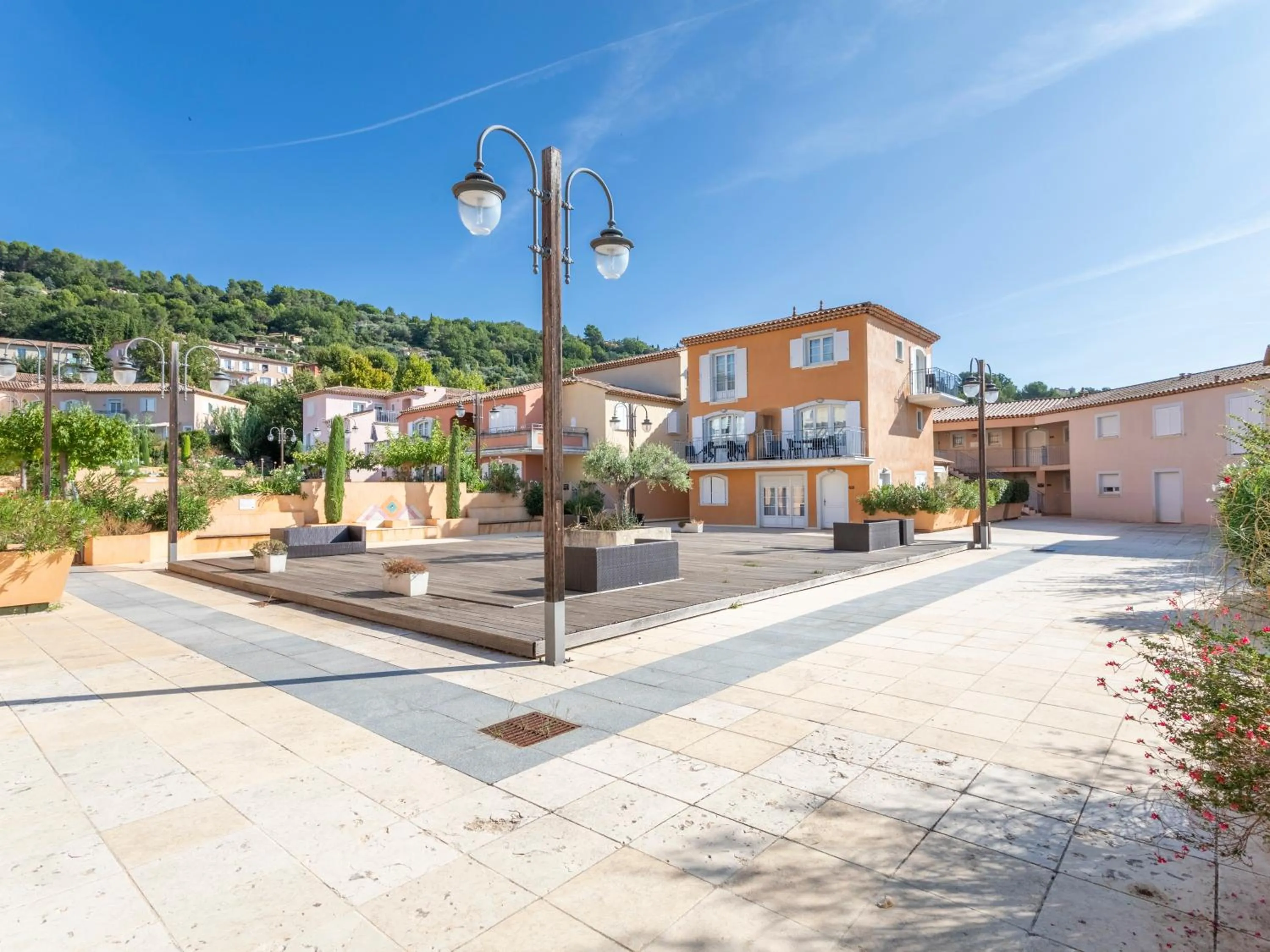 Property building in Vacancéole – Le Domaine de Camiole