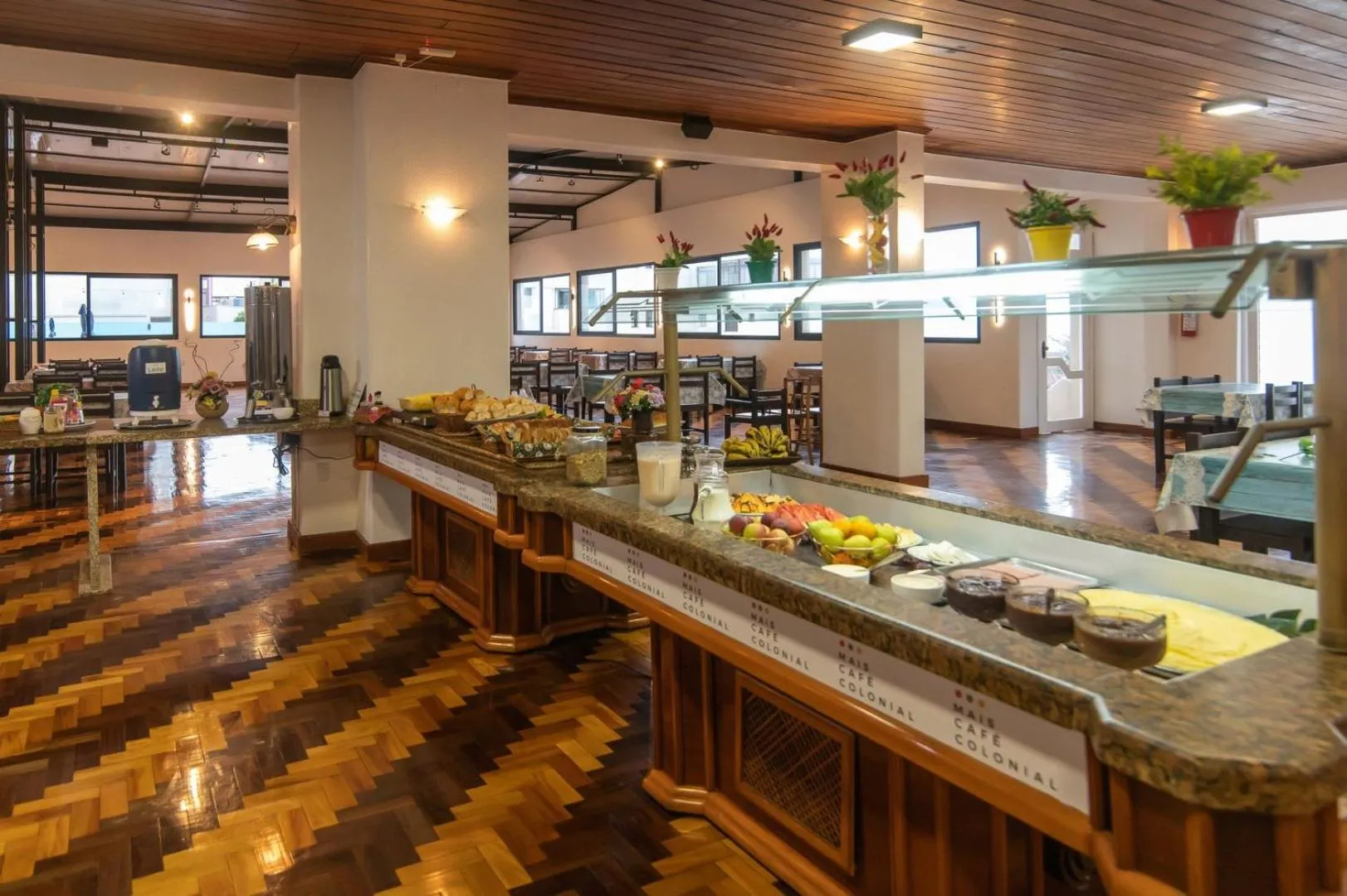 Breakfast in Farol Hotel