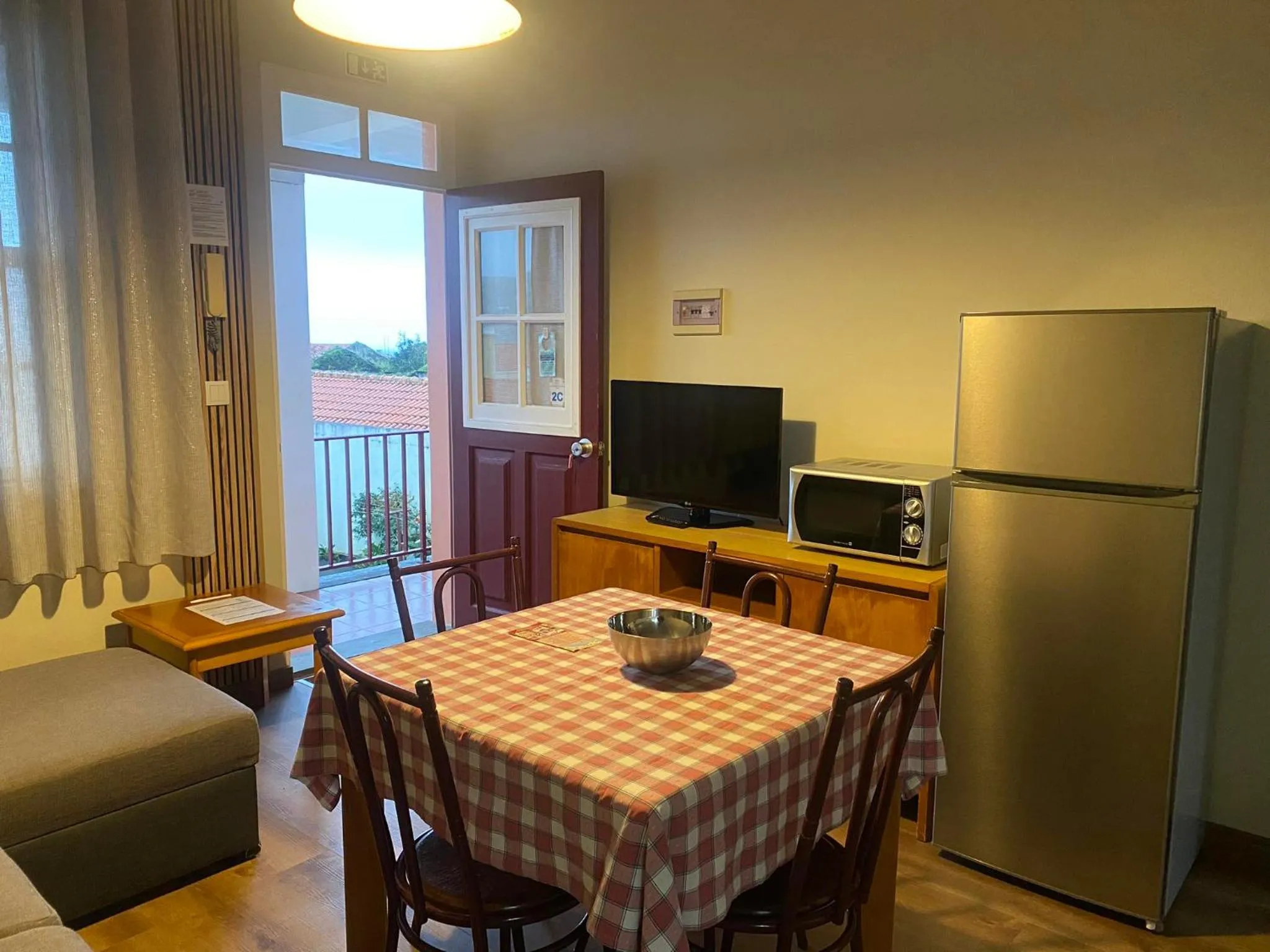 TV and multimedia in Apartamentos São João