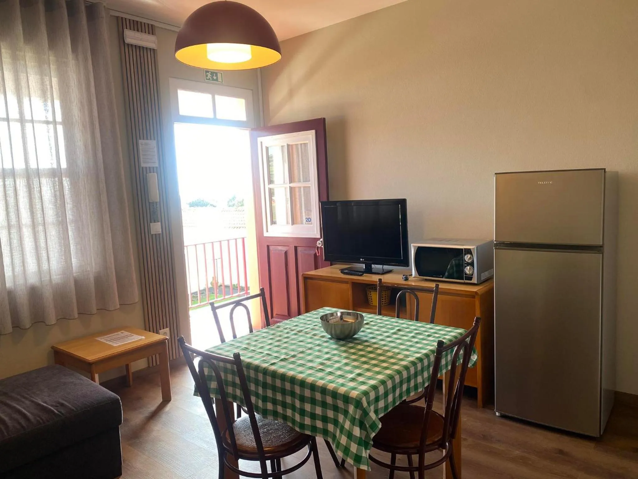 TV and multimedia in Apartamentos São João