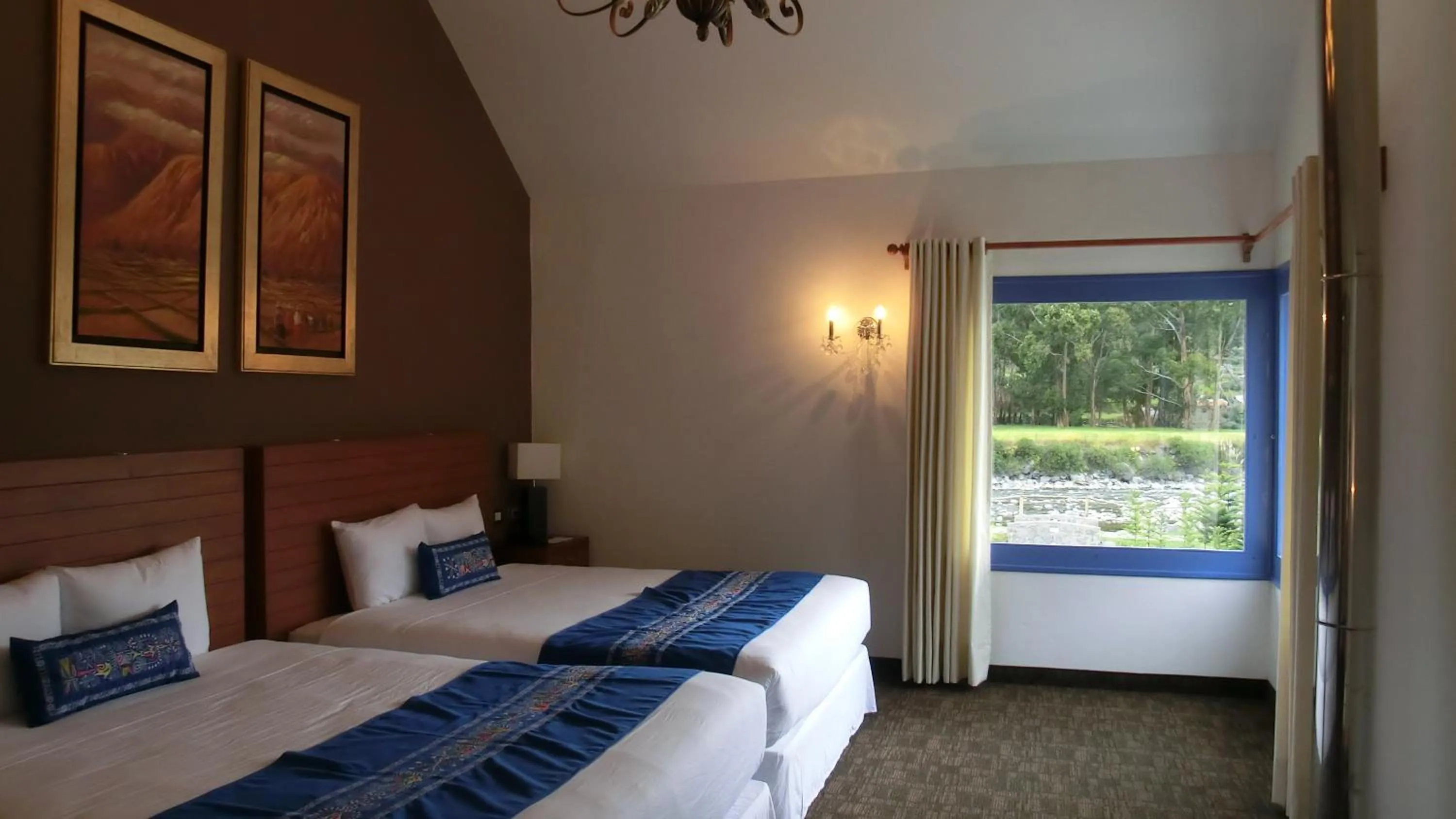 Decorative detail, Bed in Aranwa Pueblito Encantado del Colca