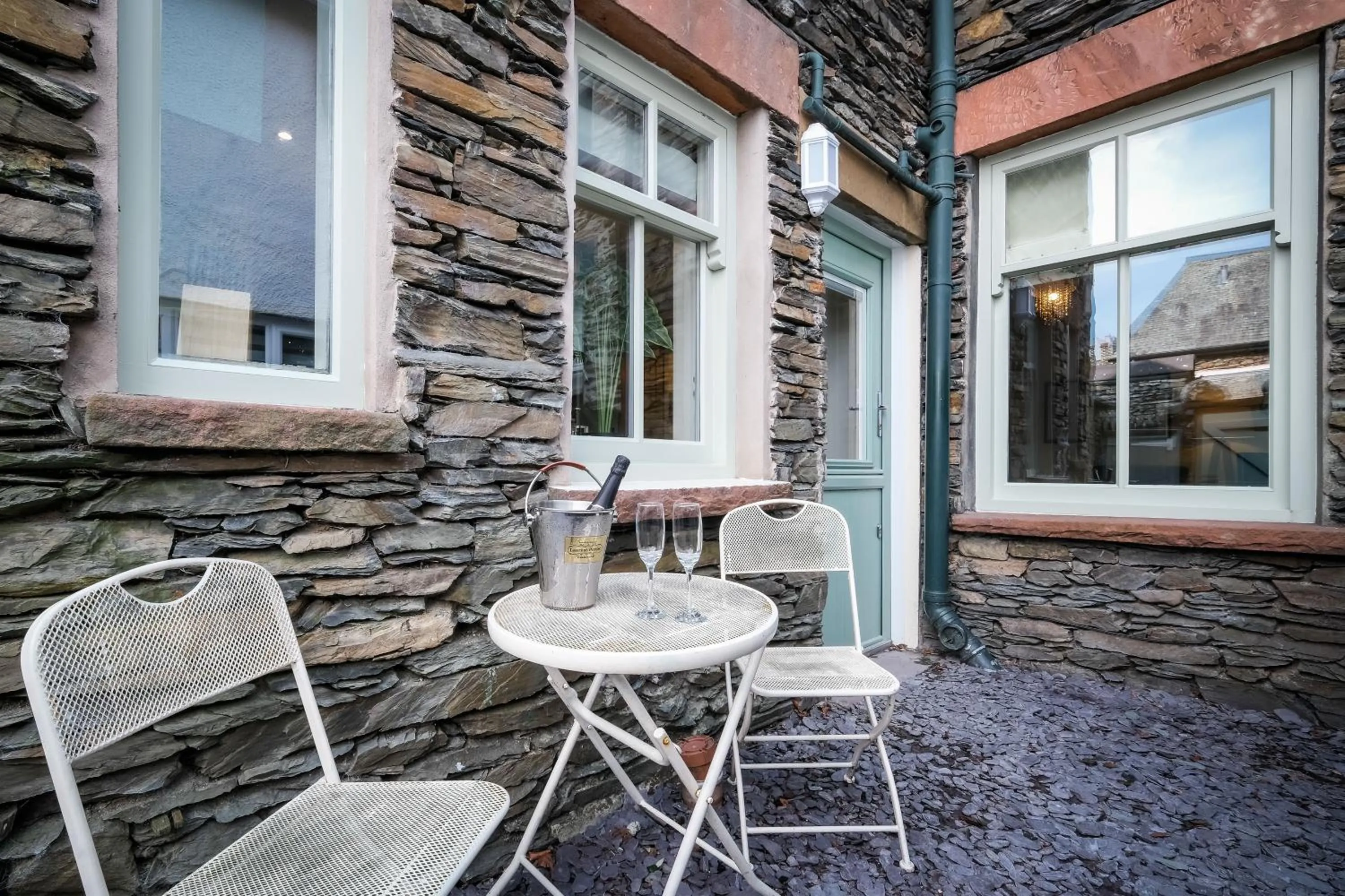 Glen Wynne Windermere - FREE off-site Health Club access with Pool, Sauna, Steam Room & Gym Short 5 Minute Drive Away