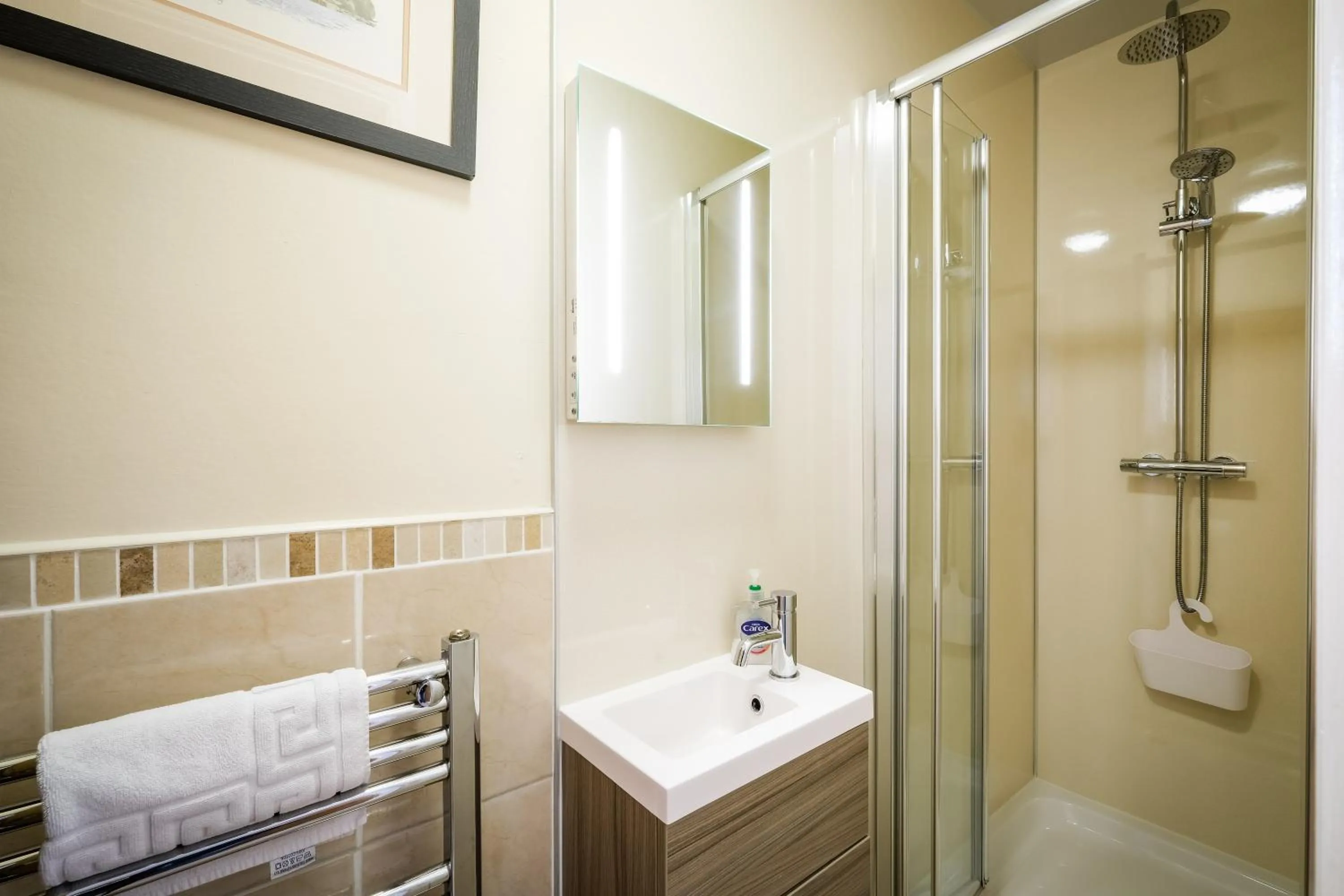 Glen Wynne Windermere - FREE off-site Health Club access with Pool, Sauna, Steam Room & Gym Short 5 Minute Drive Away