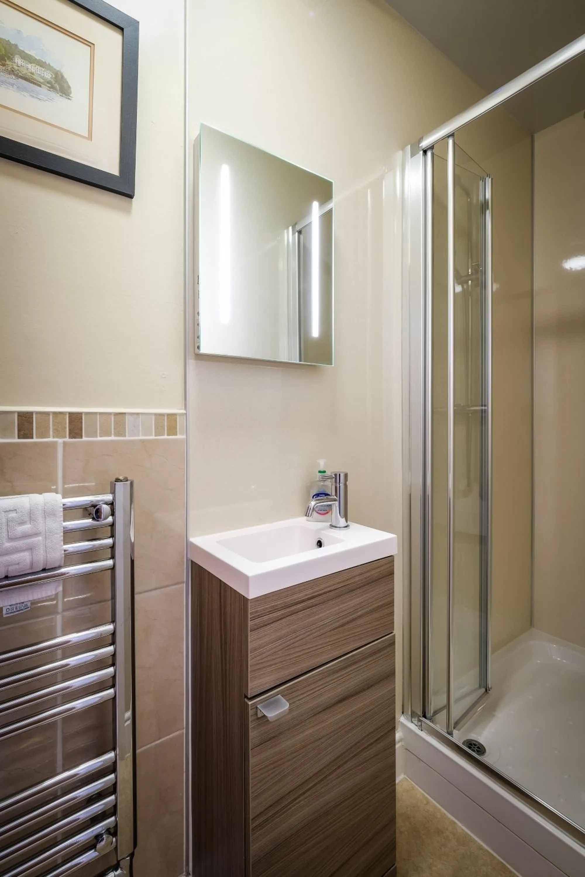 Glen Wynne Windermere - FREE off-site Health Club access with Pool, Sauna, Steam Room & Gym Short 5 Minute Drive Away