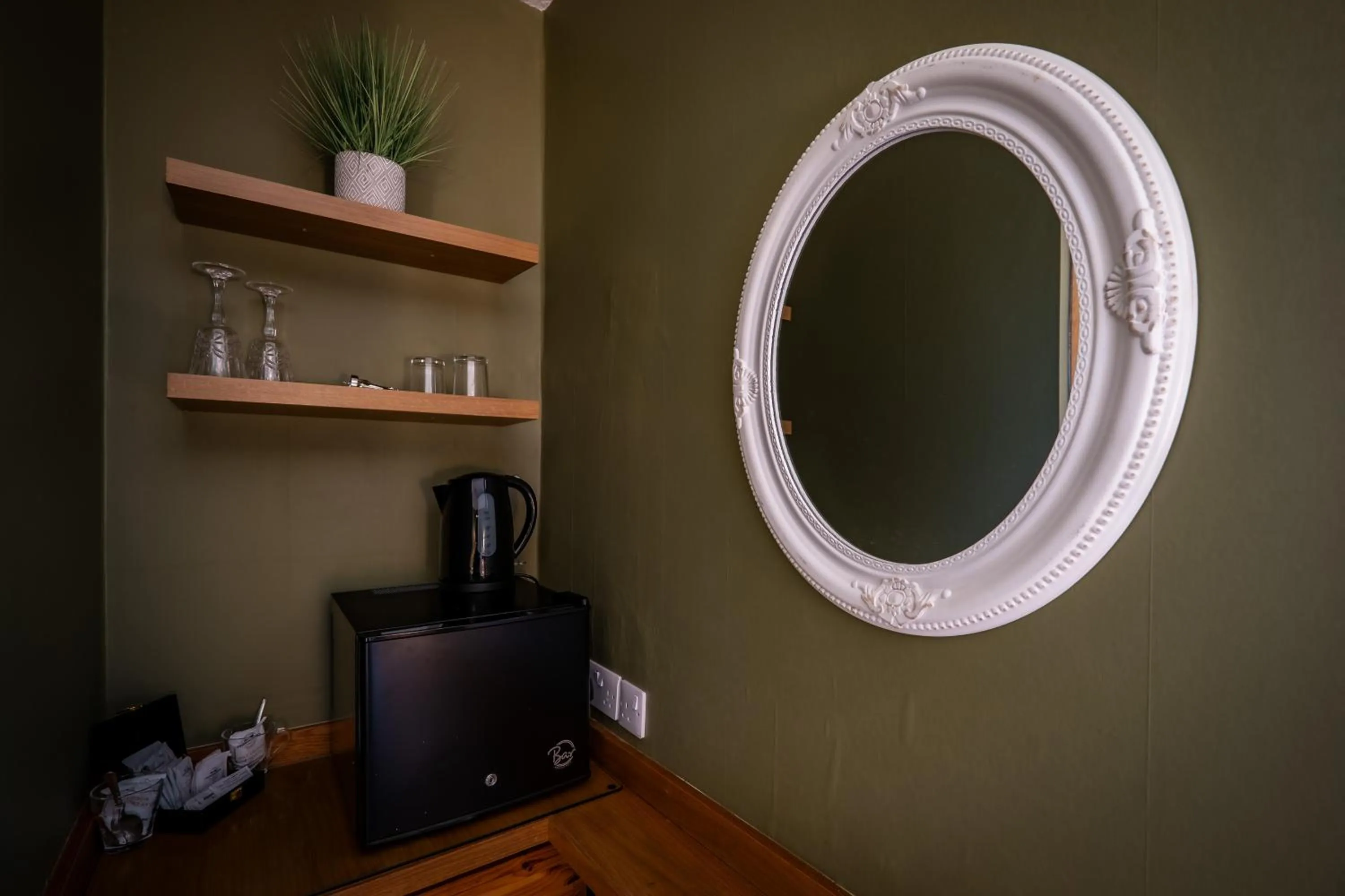 Glen Wynne Windermere - FREE off-site Health Club access with Pool, Sauna, Steam Room & Gym Short 5 Minute Drive Away