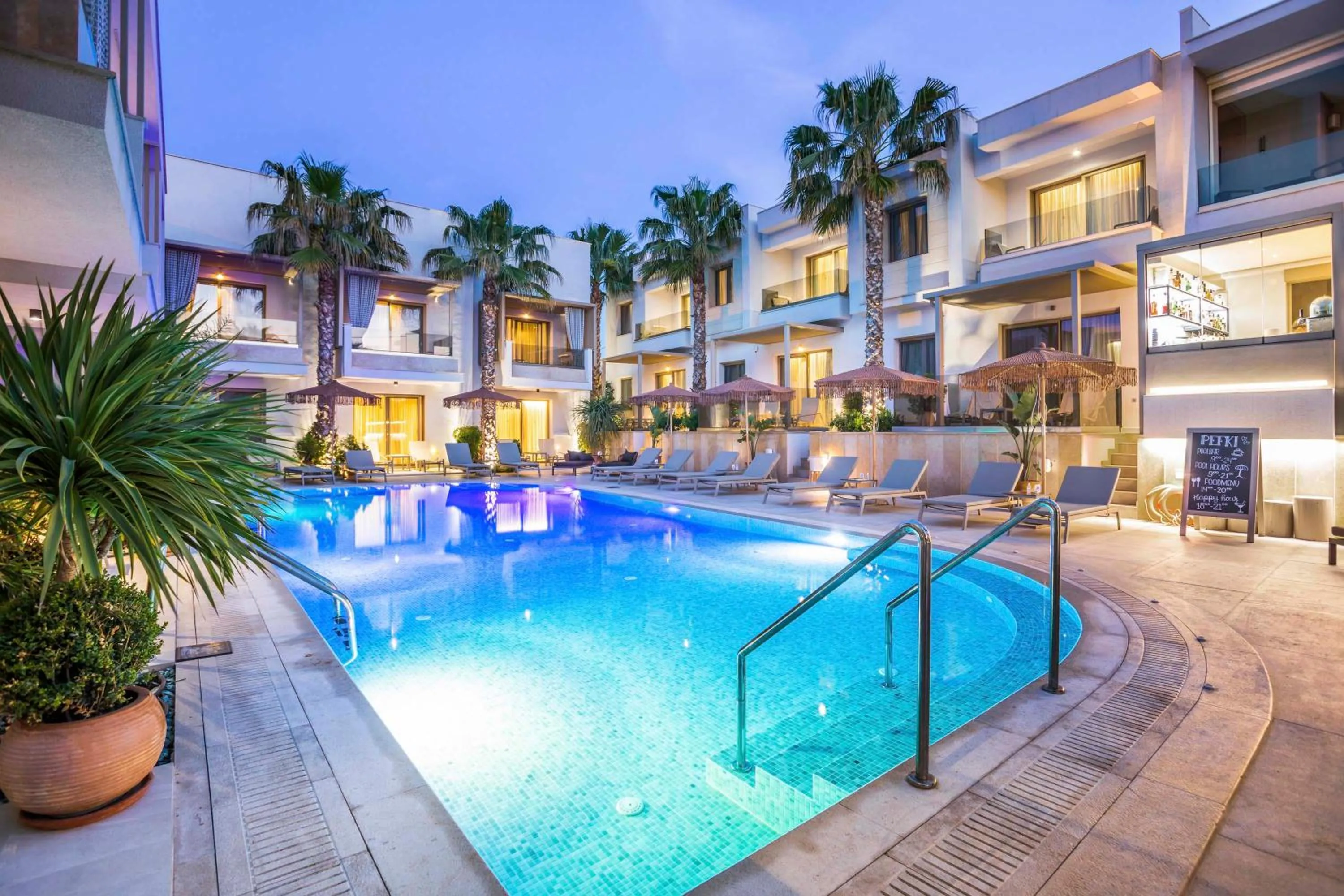 Swimming pool in Pefki Deluxe Residences