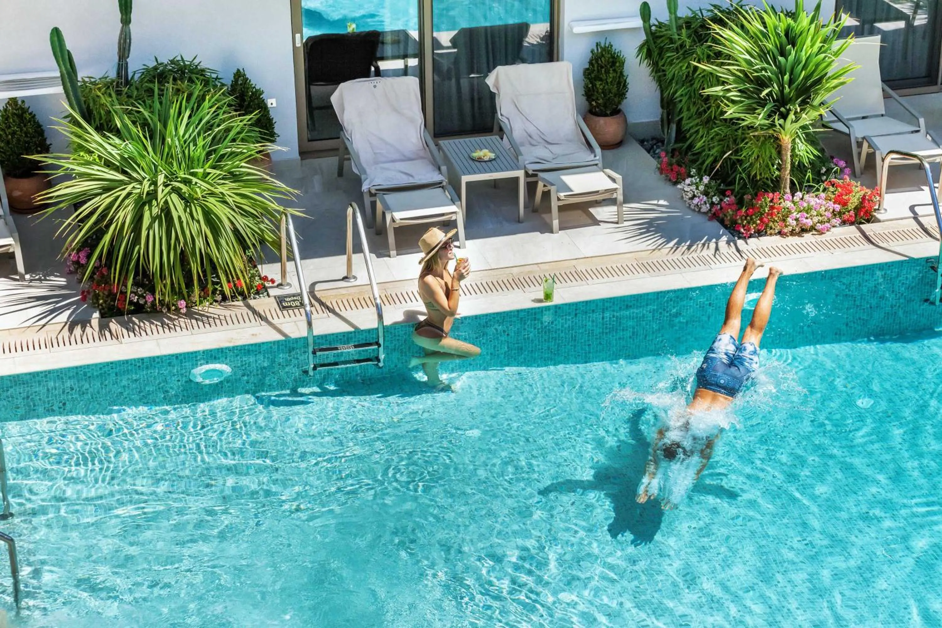 Swimming pool in Pefki Deluxe Residences