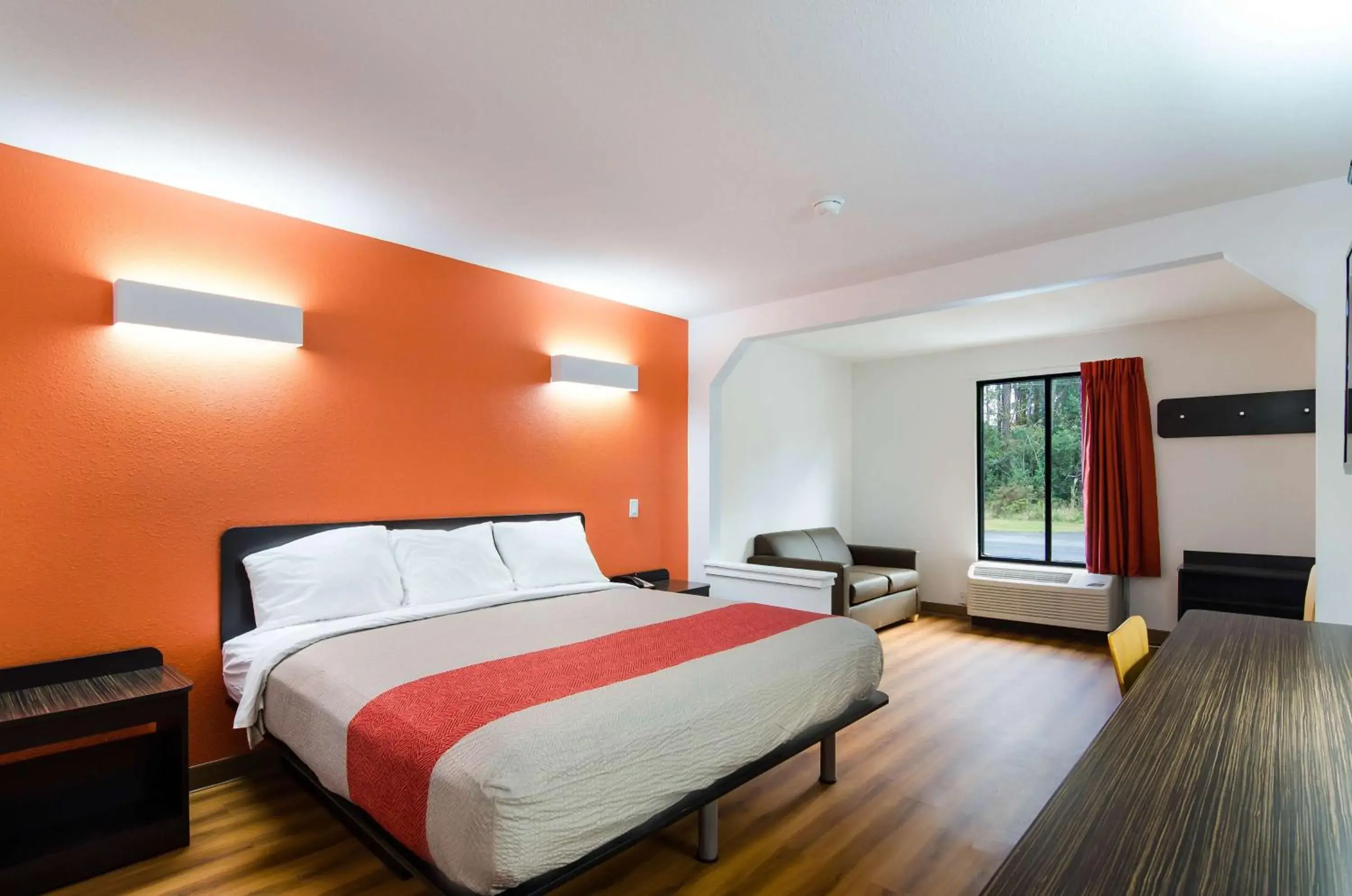 King Room - Disability Access - Non-Smoking in Motel 6 Moss Point, MS King Room - Disability Access - Non-Smoking in Motel 6 Moss Point, MS