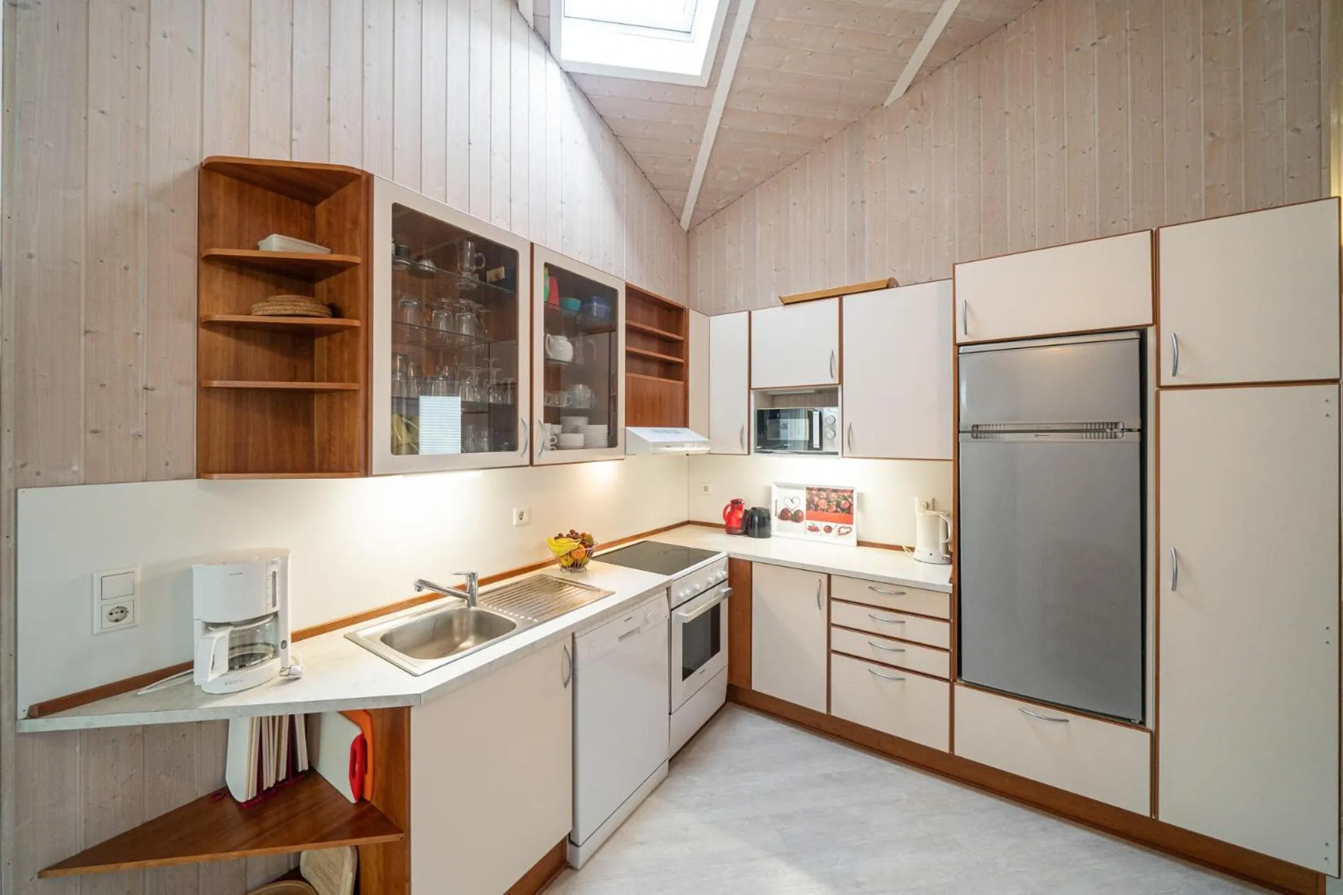 Kitchen or kitchenette in Ferienhaus Wellnessoase
