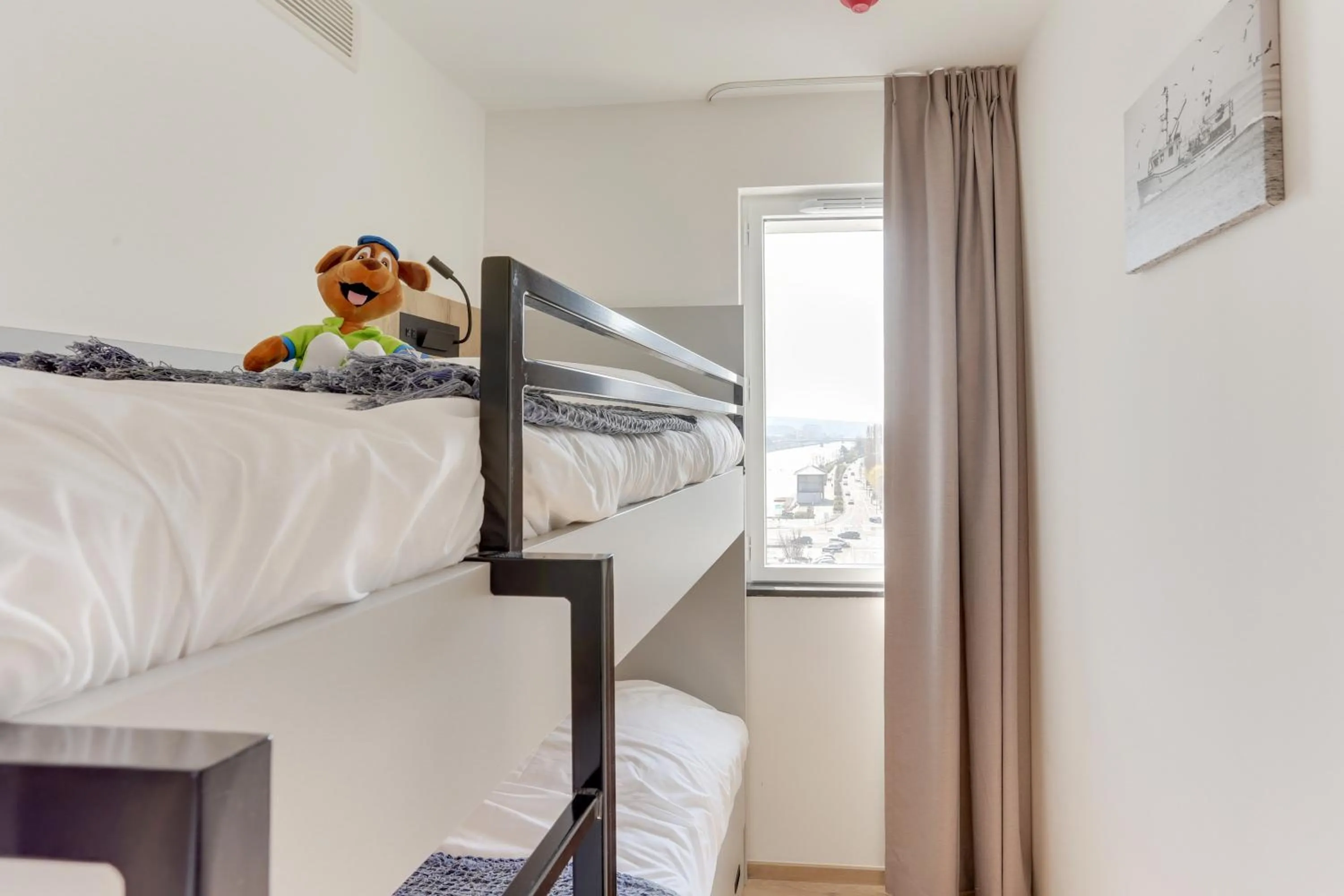 bunk bed, Bed in Evancy La Marina Boulogne-sur-Mer